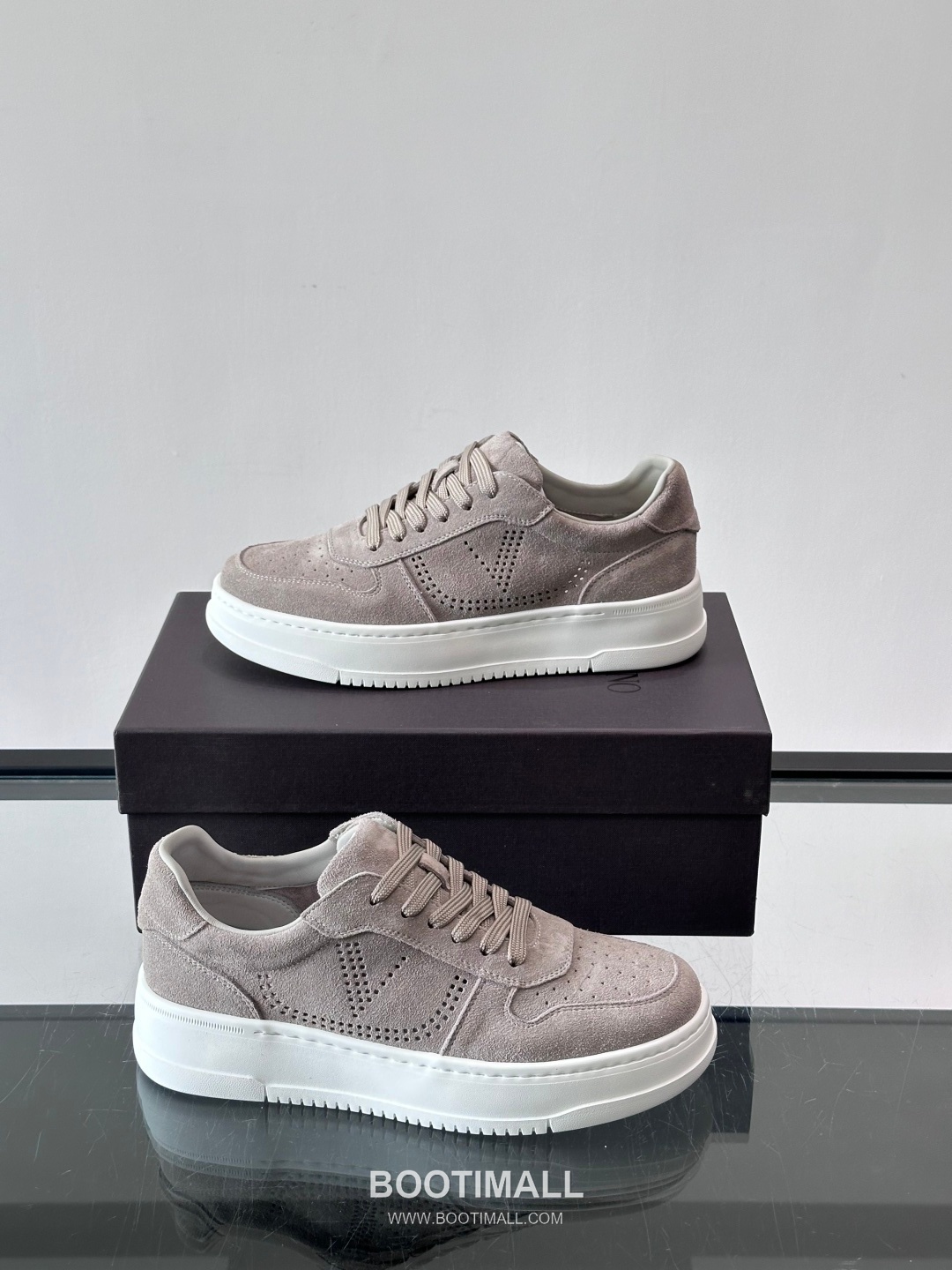 발렌티노 송아지가죽 펀칭디테일 플랫폼 화이트 스니커즈 Valentino Calfskin Perforated Detail Platform White Sneakers 5cm 4