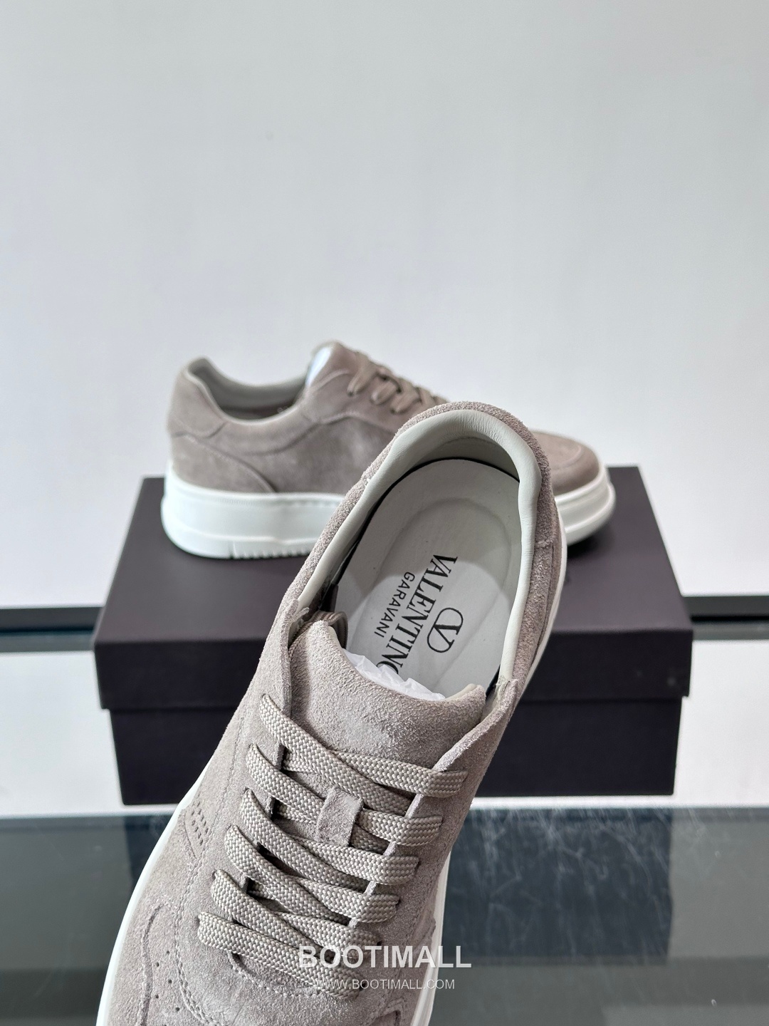 발렌티노 송아지가죽 펀칭디테일 플랫폼 화이트 스니커즈 Valentino Calfskin Perforated Detail Platform White Sneakers 5cm 8