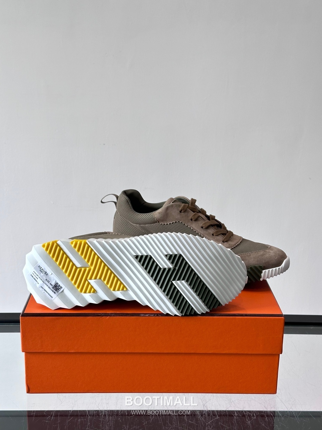 에르메스 송아지가죽 H로고 플랫폼 화이트 스니커즈 Hermes Calfskin H Logo Platform White Sneakers 4cm 9