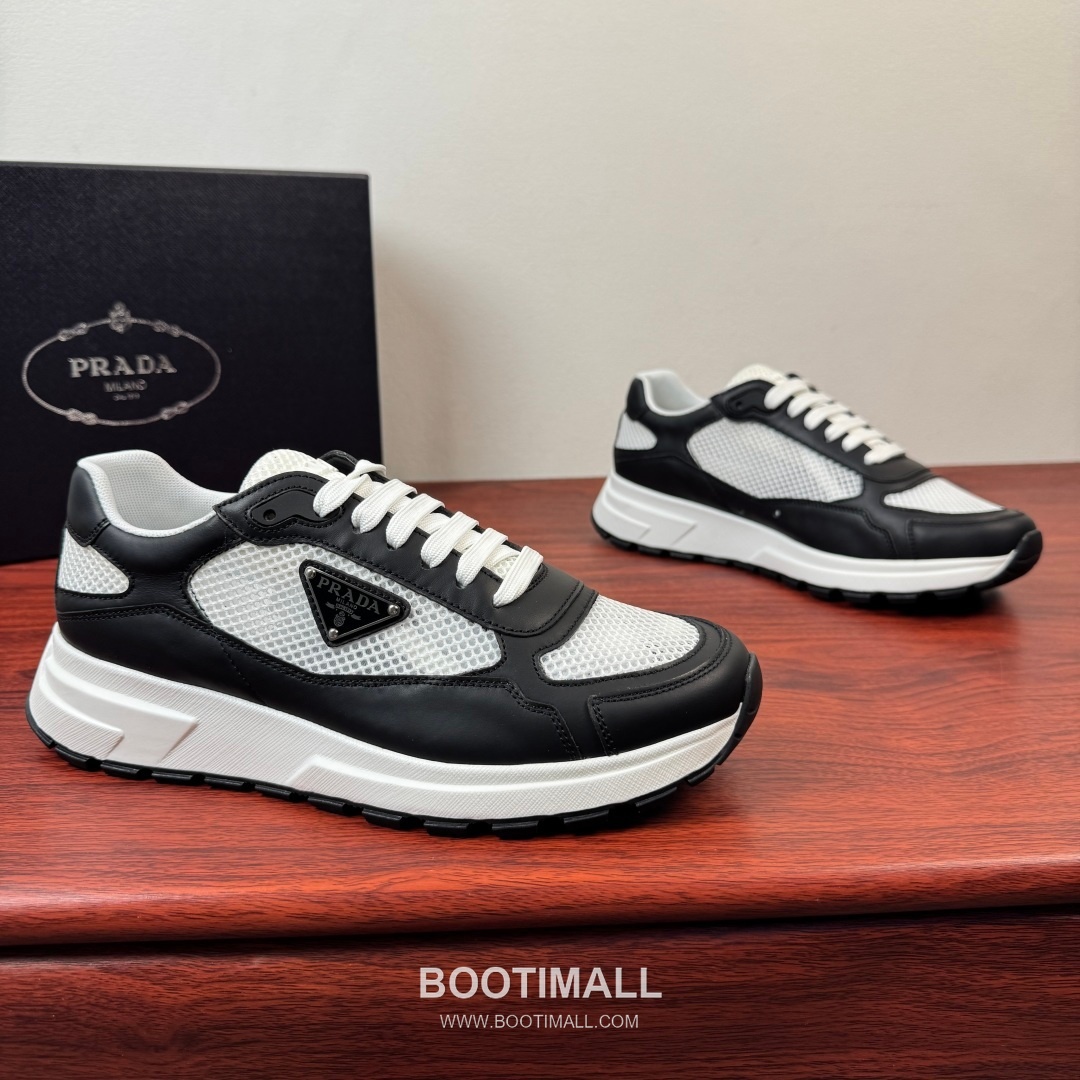 프라다 Prax 스웨이드 Re-Nylon 삼각로고 로우탑 블랙 스니커즈 Prada Prax Suede Re-Nylon Triangle Logo Low-top Black Sneakers 2.5cm 1