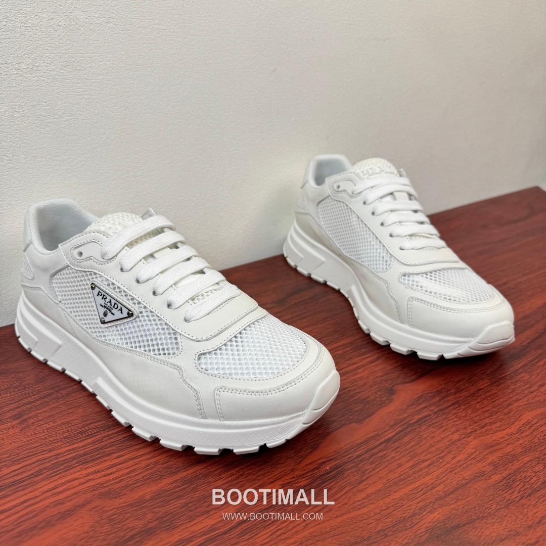 프라다 Prax 스웨이드 Re-Nylon 삼각로고 로우탑 블랙 스니커즈 Prada Prax Suede Re-Nylon Triangle Logo Low-top Black Sneakers 2.5cm 2