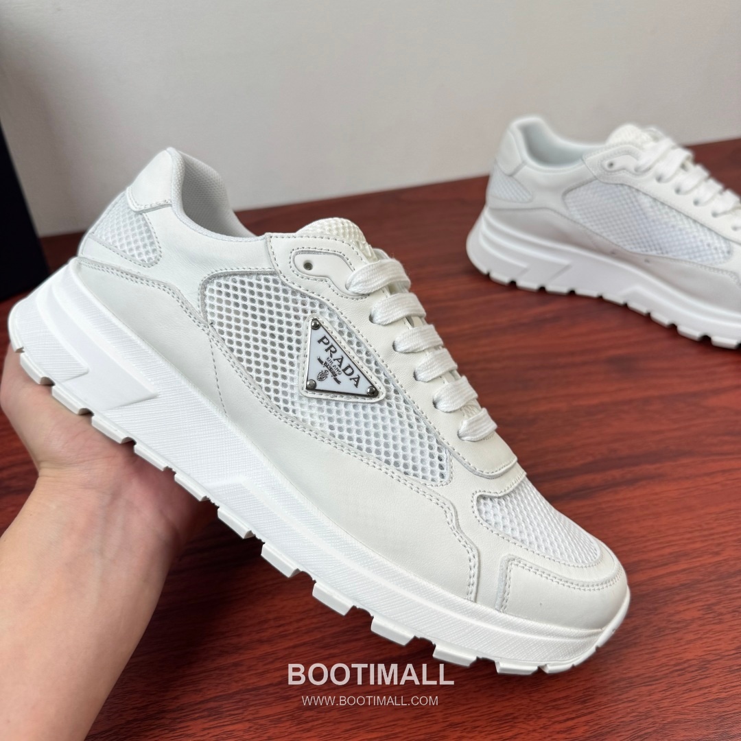 프라다 Prax 스웨이드 Re-Nylon 삼각로고 로우탑 블랙 스니커즈 Prada Prax Suede Re-Nylon Triangle Logo Low-top Black Sneakers 2.5cm 4