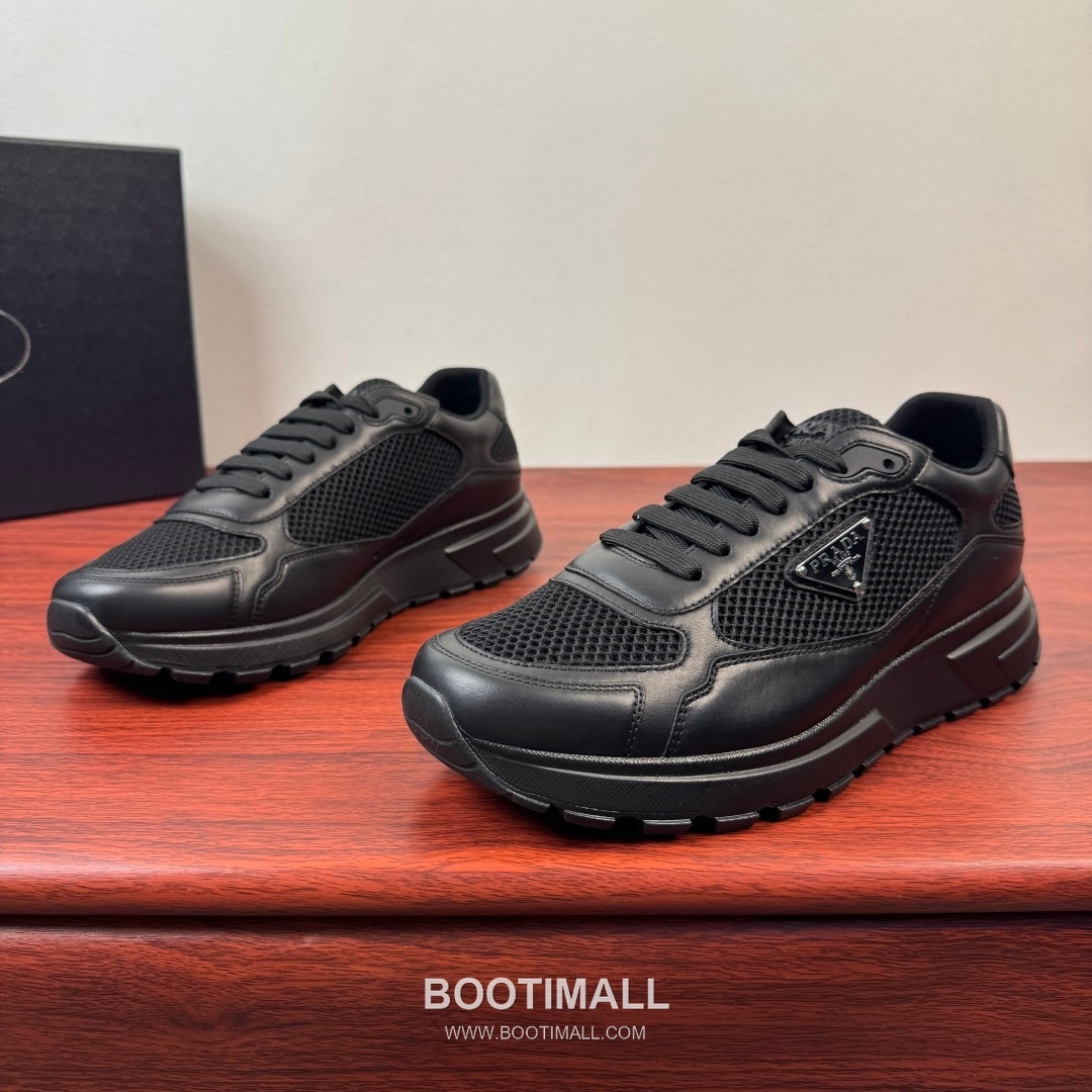 프라다 Prax 스웨이드 Re-Nylon 삼각로고 로우탑 블랙 스니커즈 Prada Prax Suede Re-Nylon Triangle Logo Low-top Black Sneakers 2.5cm 3