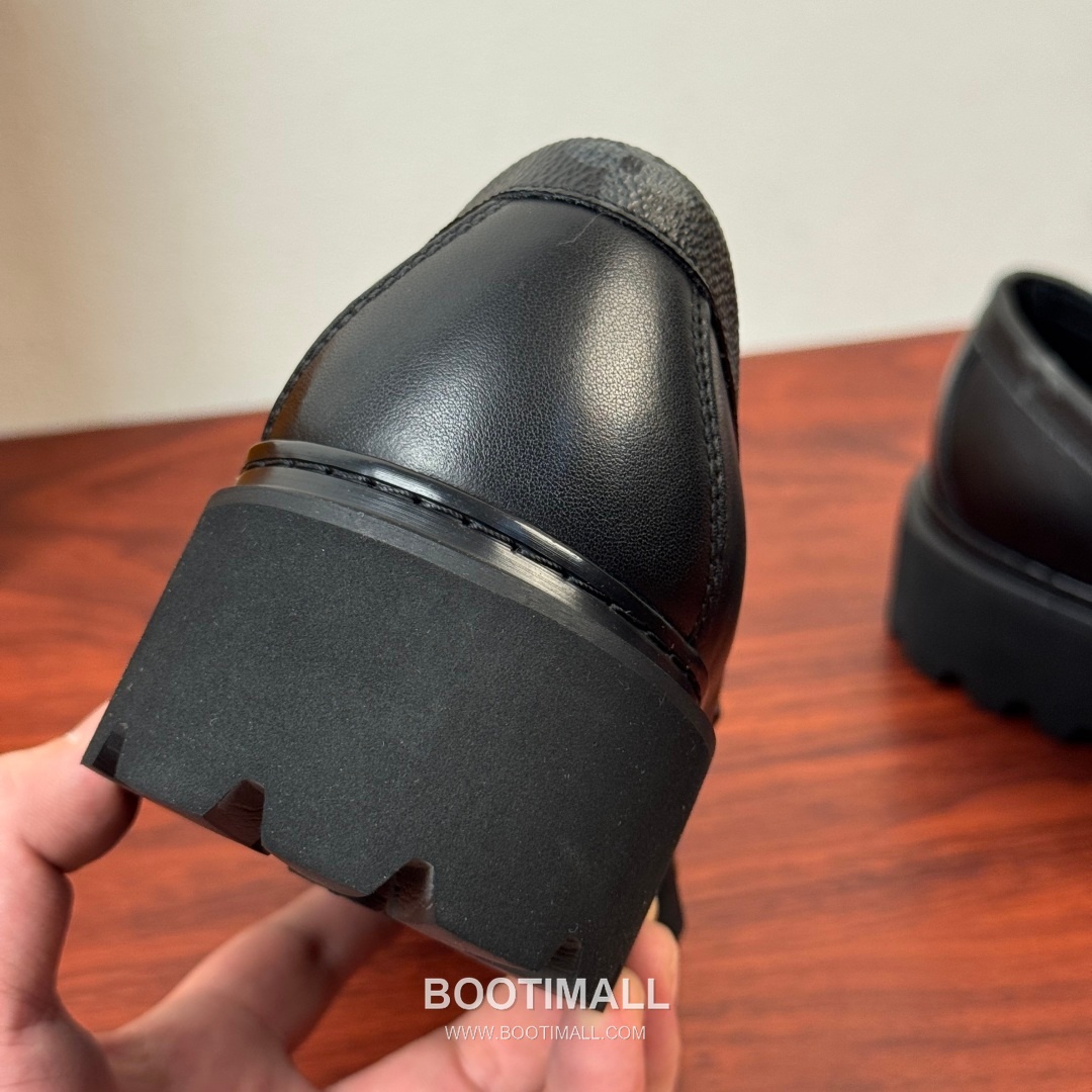 루이비통 Major 다미에 캔버스 소가죽 로고버클 플랫폼 블랙 로퍼 Louis Vuitton Major Damier Canvas Calfskin Logo Buckle Platform Black Loafers 8