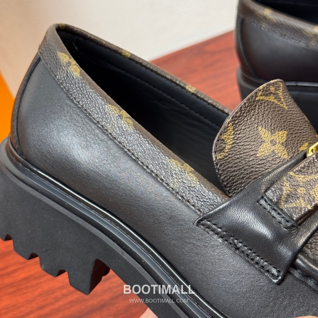 루이비통 Major 다미에 캔버스 소가죽 로고버클 플랫폼 블랙 로퍼 Louis Vuitton Major Damier Canvas Calfskin Logo Buckle Platform Black Loafers 6