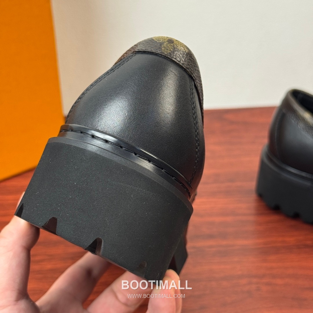 루이비통 Major 다미에 캔버스 소가죽 로고버클 플랫폼 블랙 로퍼 Louis Vuitton Major Damier Canvas Calfskin Logo Buckle Platform Black Loafers 8