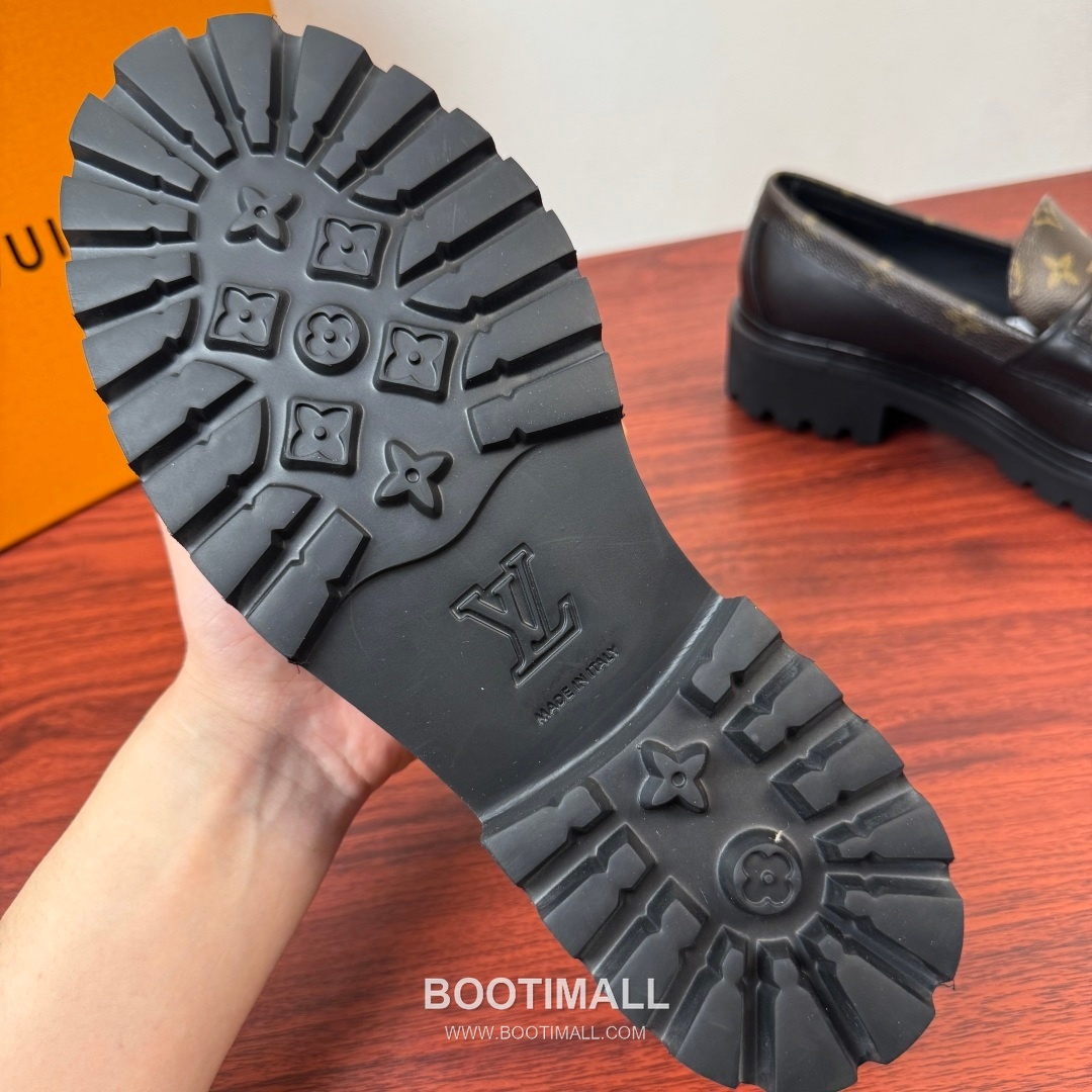 루이비통 Major 다미에 캔버스 소가죽 로고버클 플랫폼 블랙 로퍼 Louis Vuitton Major Damier Canvas Calfskin Logo Buckle Platform Black Loafers 9