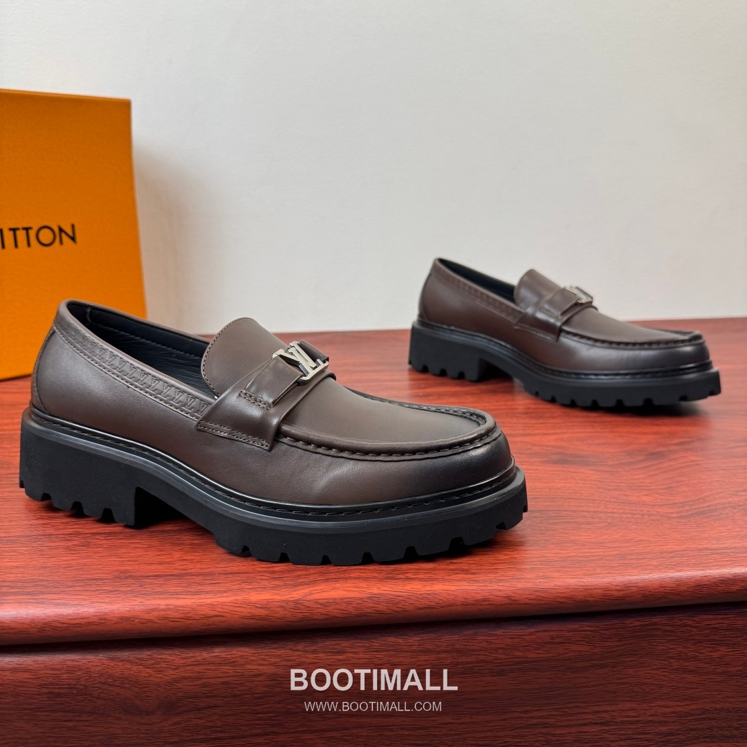루이비통 Major 다미에 캔버스 소가죽 버클디테일 블랙 로퍼 Louis Vuitton Major Damier Canvas Calfskin Buckle Detail Black Loafers 1