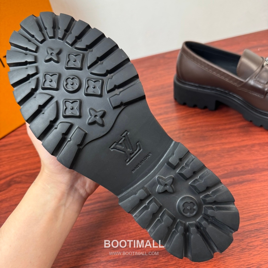 루이비통 Major 다미에 캔버스 소가죽 버클디테일 블랙 로퍼 Louis Vuitton Major Damier Canvas Calfskin Buckle Detail Black Loafers 9