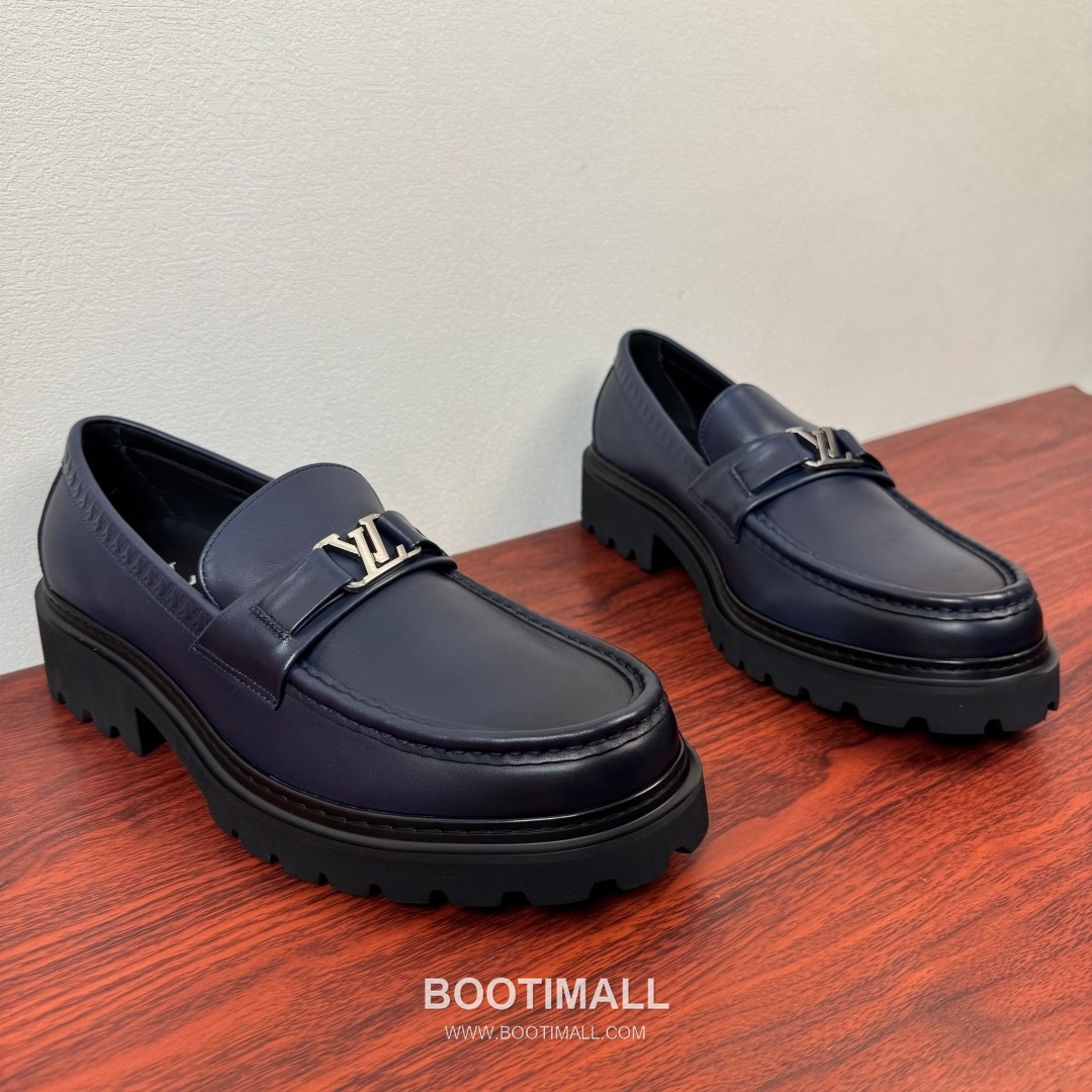 루이비통 Major 다미에 캔버스 소가죽 버클디테일 블랙 로퍼 Louis Vuitton Major Damier Canvas Calfskin Buckle Detail Black Loafers 3