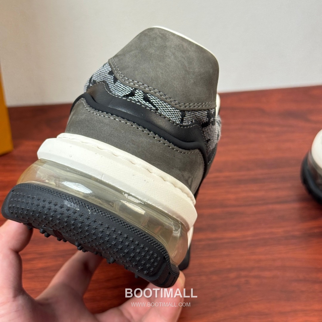 루이비통 모노그램 송아지가죽 에어쿠션 플랫폼 블랙 스니커즈 Louis Vuitton Monogram Calfskin Air Cushion Platform Black Sneakers 5cm 8