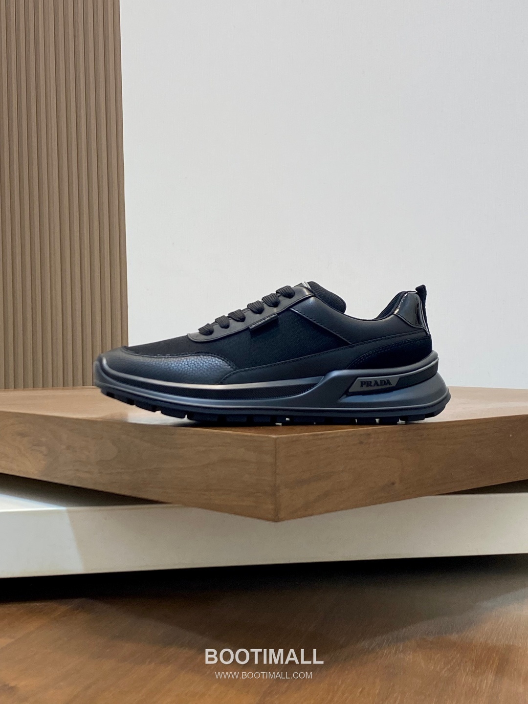 프라다 송아지가죽 나일론 믹스 로고디테일 블랙 스니커즈 Prada Calfskin Nylon Mix Logo Detail Black Sneakers 2