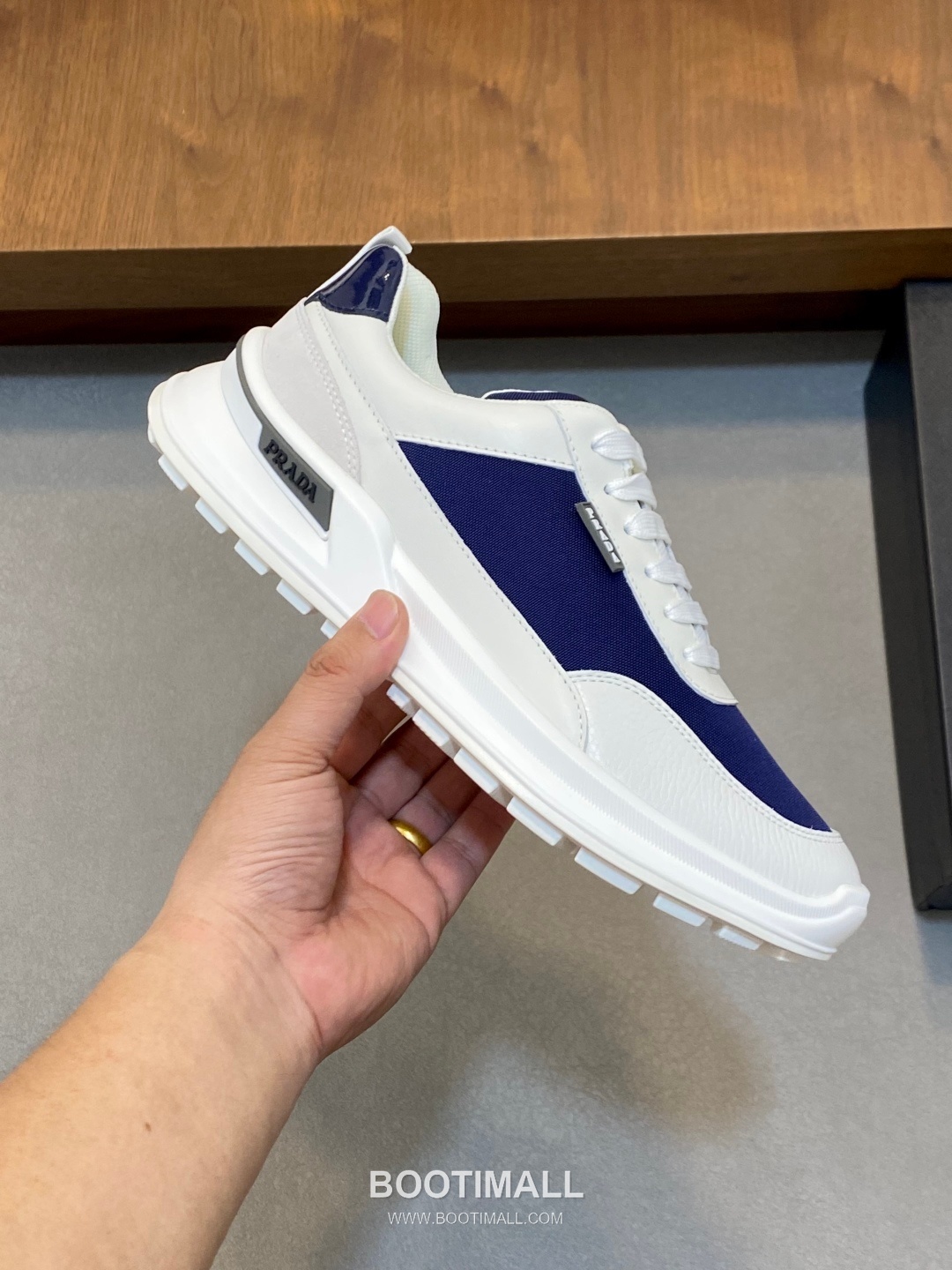 프라다 송아지가죽 나일론 믹스 로고디테일 블랙 스니커즈 Prada Calfskin Nylon Mix Logo Detail Black Sneakers 4