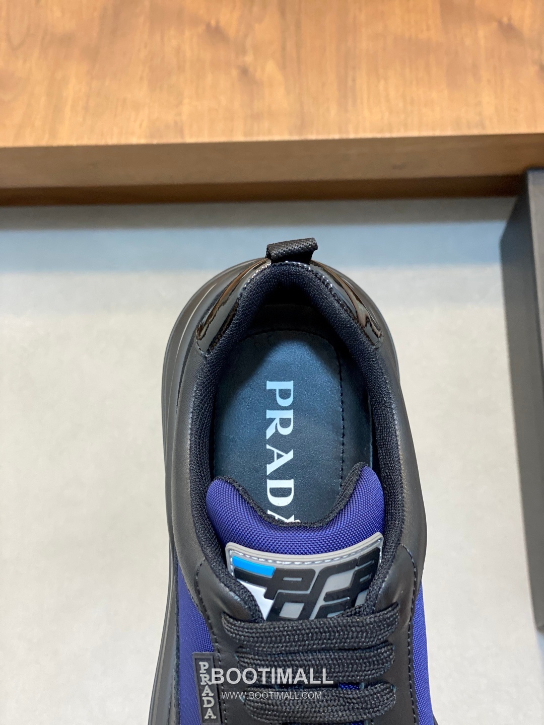 프라다 송아지가죽 나일론 믹스 로고디테일 블랙 스니커즈 Prada Calfskin Nylon Mix Logo Detail Black Sneakers 7