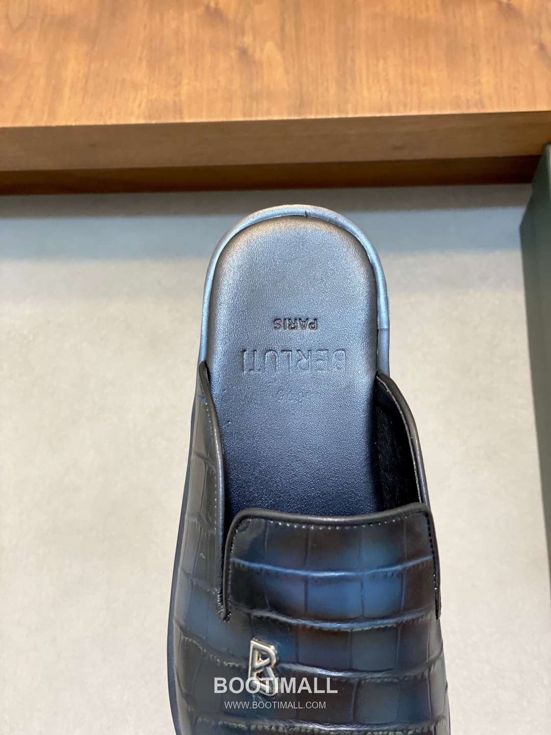 벨루티 송아지가죽 오픈백 블랙 뮬 로퍼 Berluti Calfskin Open-back Black Mule Loafers 7