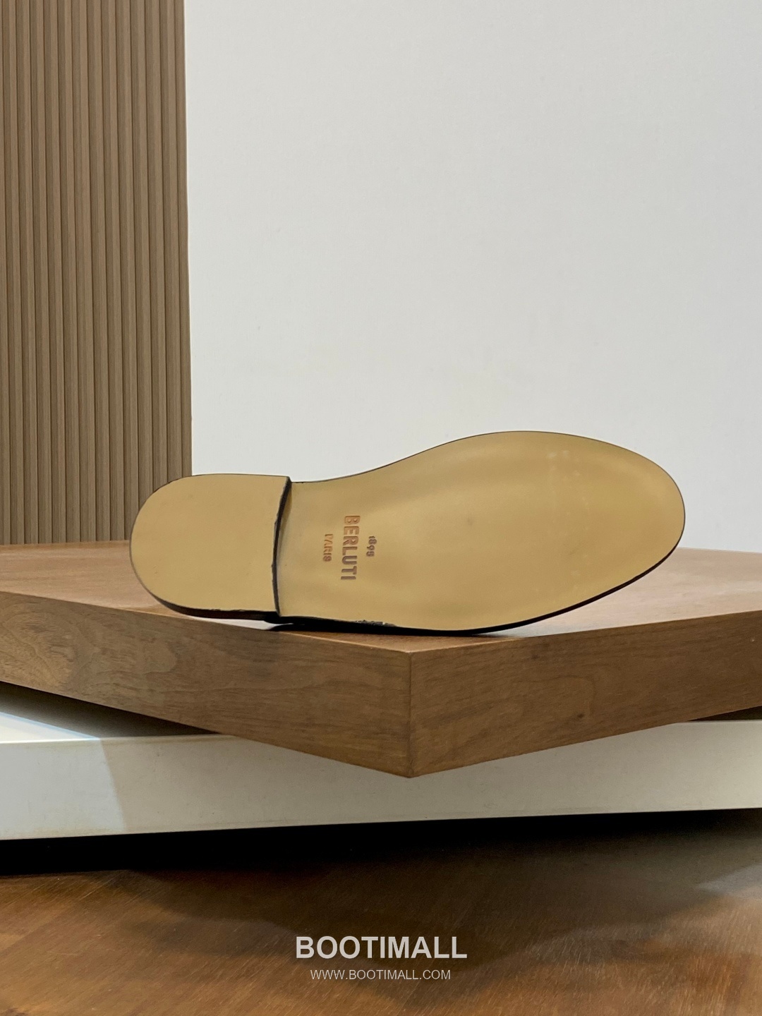 벨루티 송아지가죽 오픈백 블랙 뮬 로퍼 Berluti Calfskin Open-back Black Mule Loafers 9