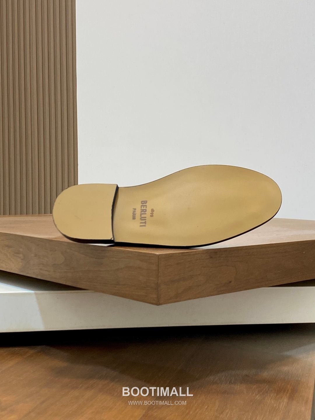 벨루티 송아지가죽 오픈백 블랙 뮬 로퍼 Berluti Calfskin Open-back Black Mule Loafers 9