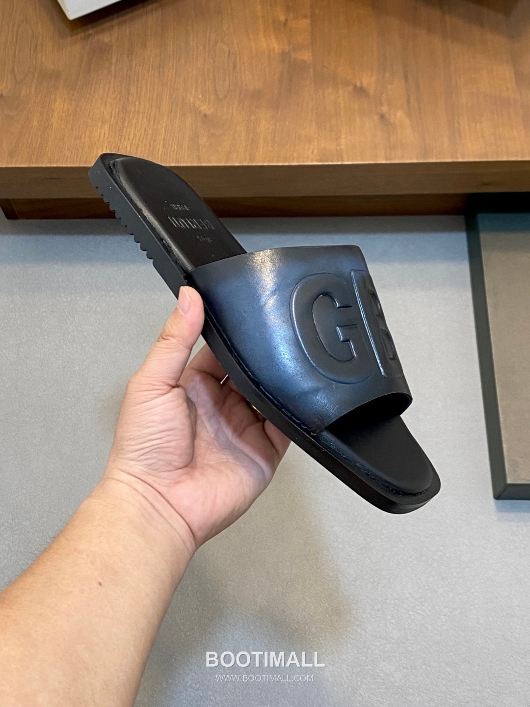 벨루티 송아지가죽 핸드페인팅 오픈백 브라운 뮬 슬리퍼 Berluti Calfskin Hand-painted Open-back Brown Mule Slippers 4