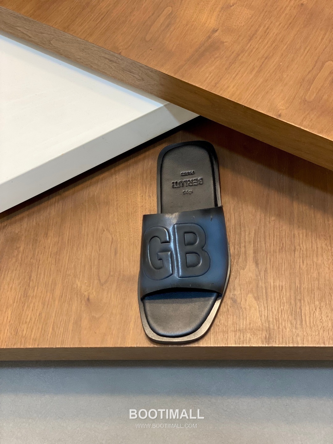 벨루티 송아지가죽 핸드페인팅 오픈백 브라운 뮬 슬리퍼 Berluti Calfskin Hand-painted Open-back Brown Mule Slippers 9