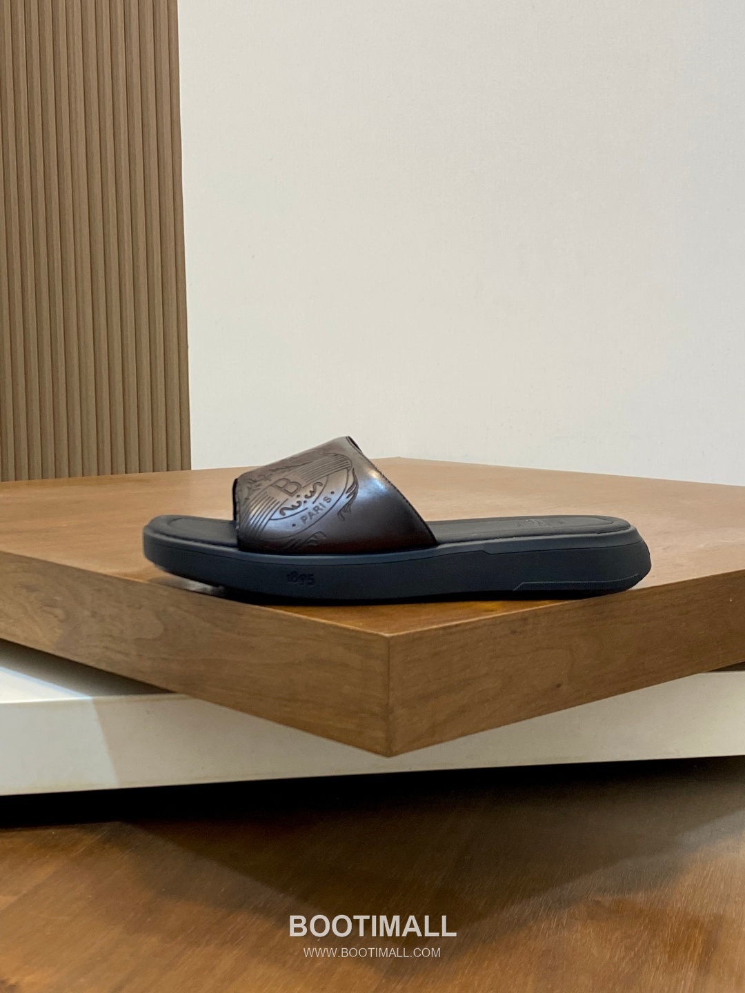 벨루티 송아지가죽 핸드페인팅 오픈백 브라운 뮬 슬리퍼 Berluti Calfskin Hand-painted Open-back Brown Mule Slippers 2