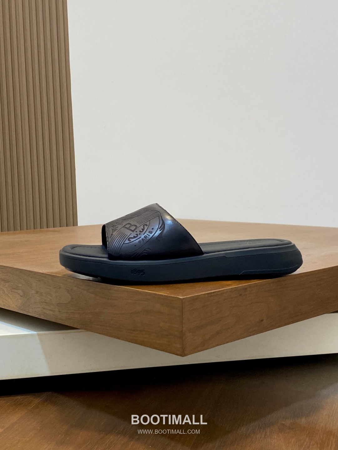 벨루티 송아지가죽 핸드페인팅 오픈백 브라운 뮬 슬리퍼 Berluti Calfskin Hand-painted Open-back Brown Mule Slippers 2