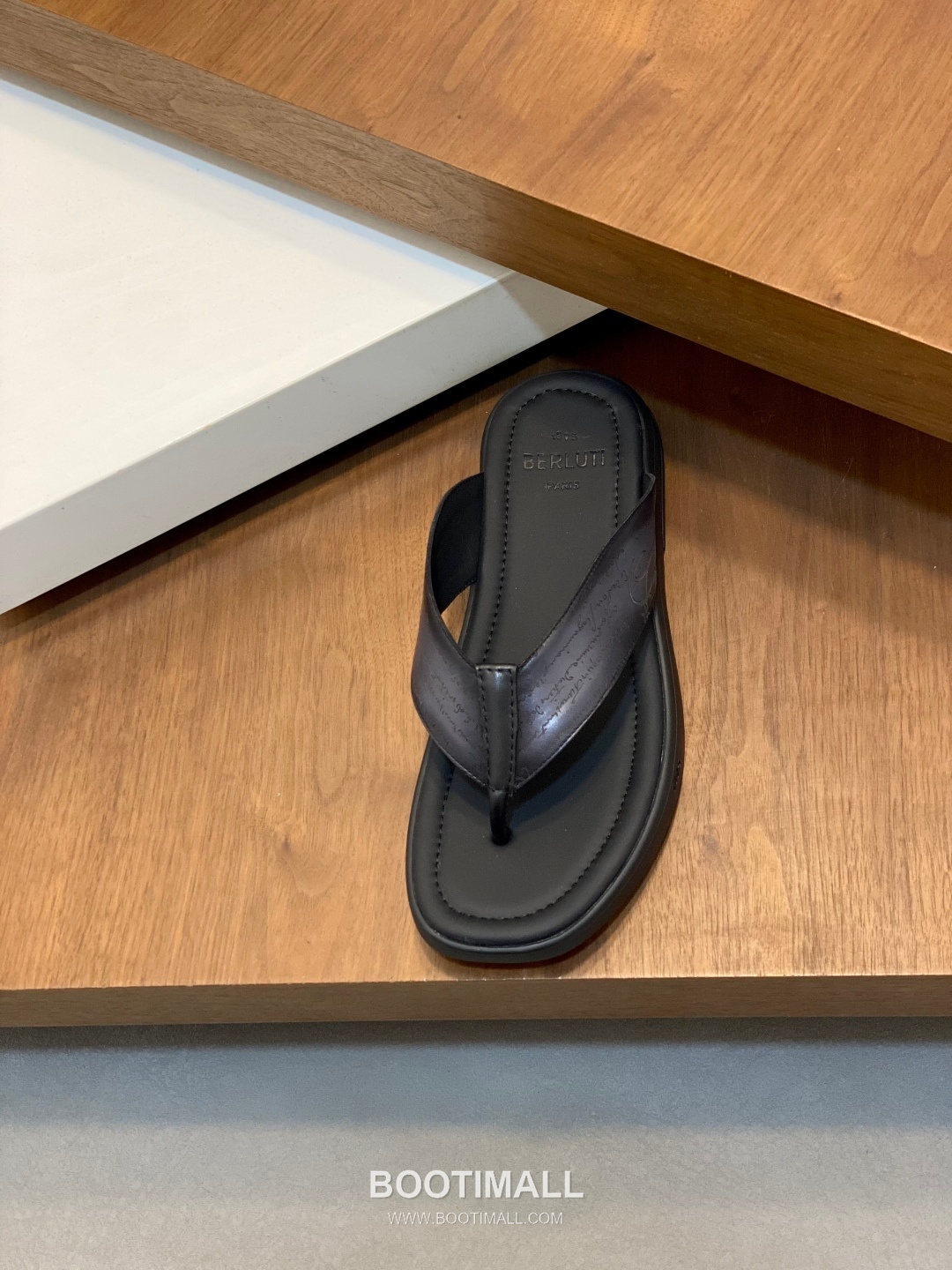 벨루티 송아지가죽 핸드페인팅 오픈백 브라운 뮬 슬리퍼 Berluti Calfskin Hand-painted Open-back Brown Mule Slippers 9