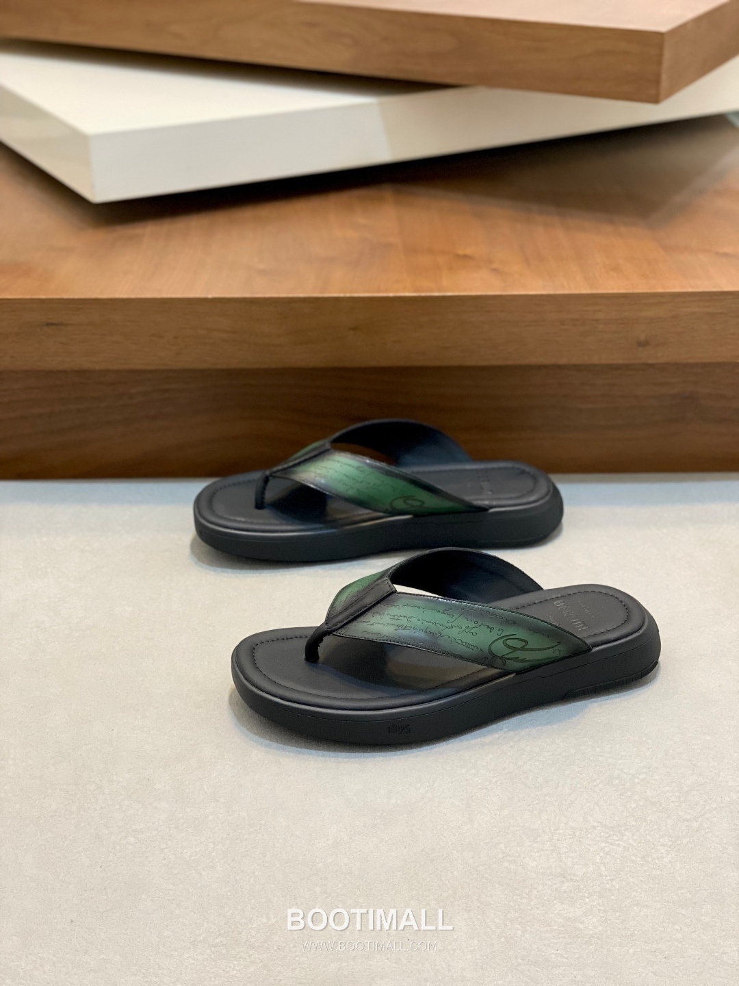 벨루티 송아지가죽 핸드페인팅 오픈백 브라운 뮬 슬리퍼 Berluti Calfskin Hand-painted Open-back Brown Mule Slippers 3