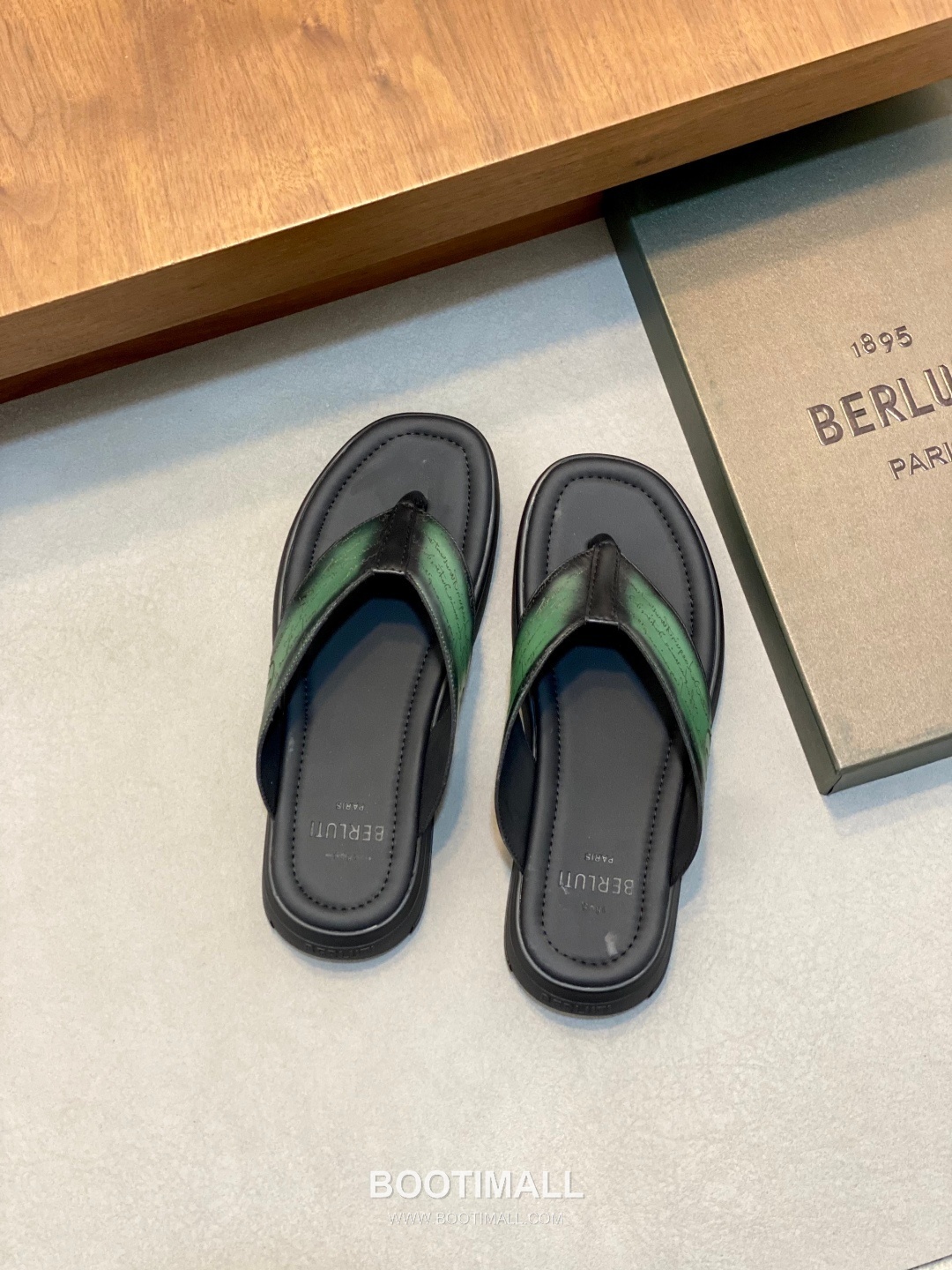 벨루티 송아지가죽 핸드페인팅 오픈백 브라운 뮬 슬리퍼 Berluti Calfskin Hand-painted Open-back Brown Mule Slippers 5