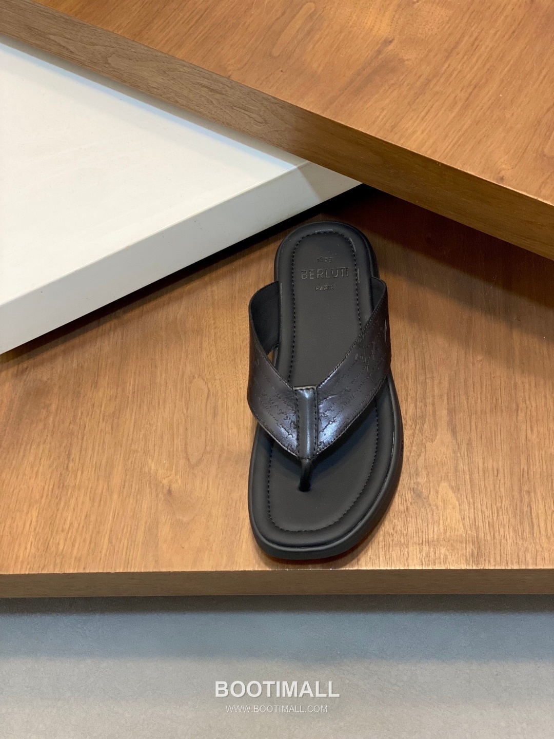 벨루티 송아지가죽 핸드페인팅 오픈백 브라운 뮬 슬리퍼 Berluti Calfskin Hand-painted Open-back Brown Mule Slippers 9