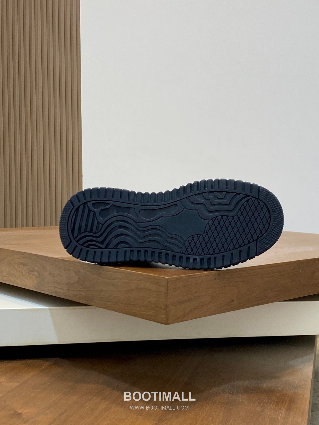 구찌 나파송아지가죽 로고디테일 로우탑 블랙 스니커즈 Gucci Nappa Calfskin Logo Detail Low-top Black Sneakers 9