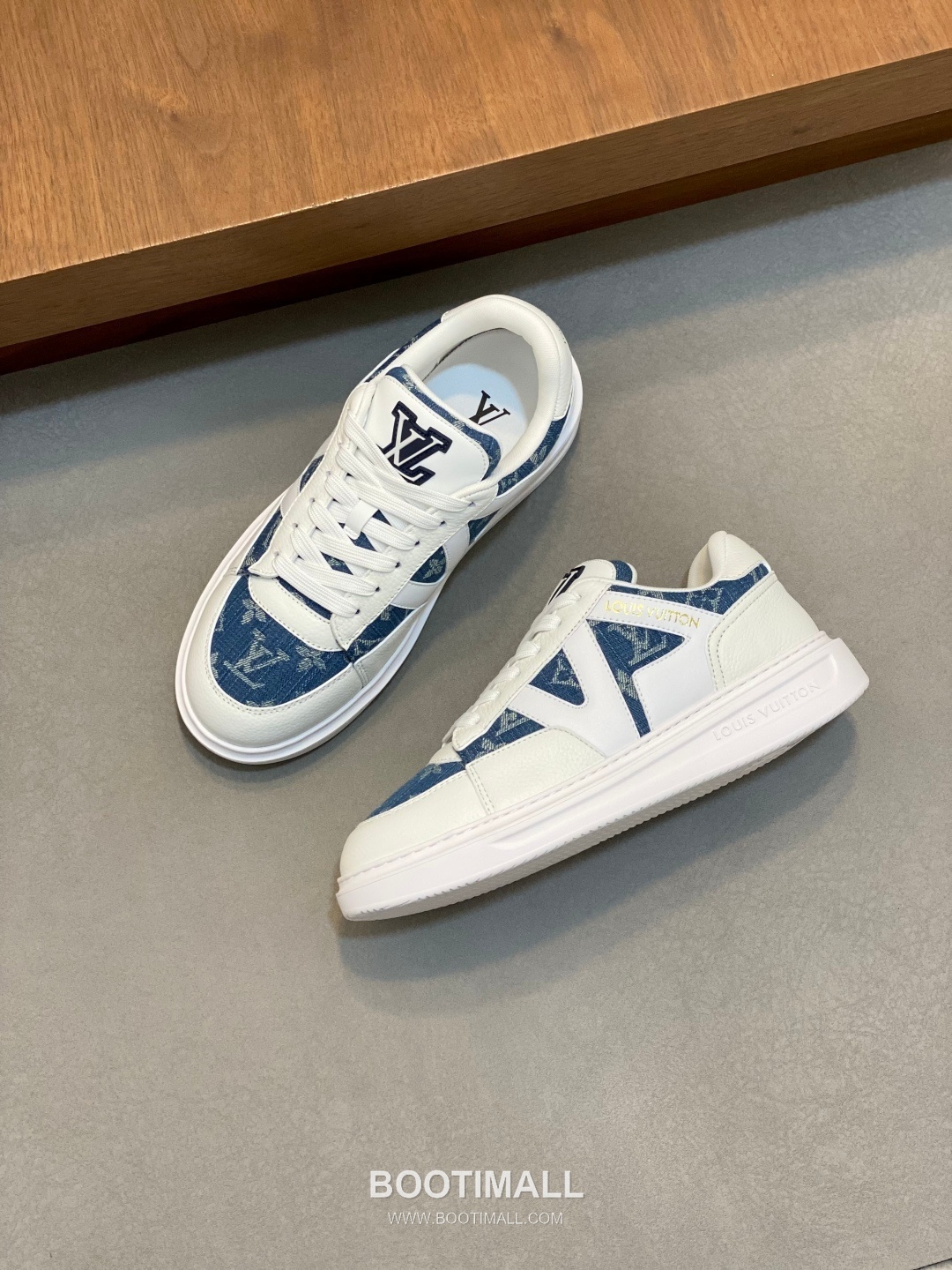 루이비통 모노그램 송아지가죽 에어쿠션 플랫폼 블랙 스니커즈 Louis Vuitton Monogram Calfskin Air Cushion Platform Black Sneakers 5cm 5