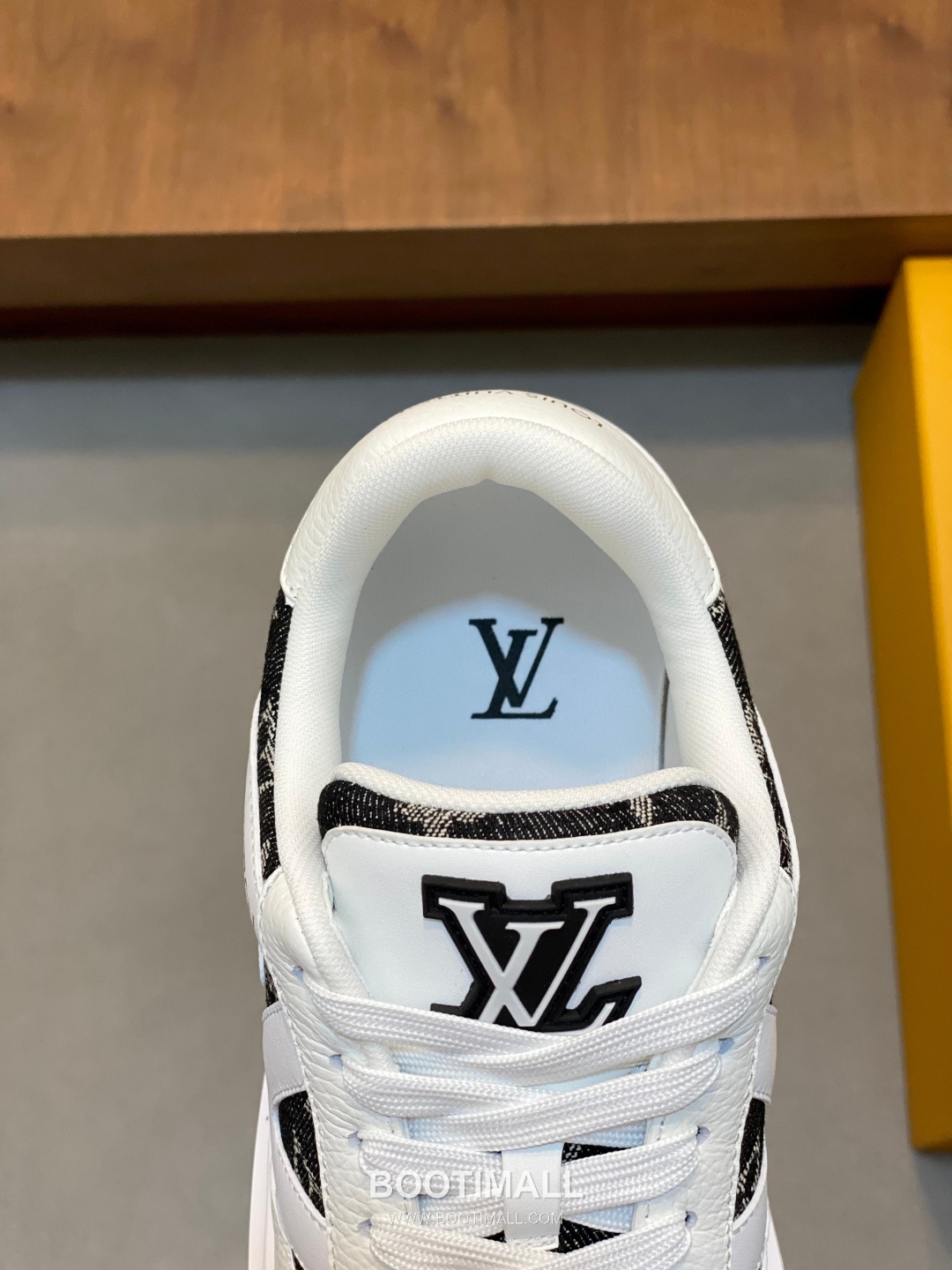 루이비통 모노그램 송아지가죽 에어쿠션 플랫폼 블랙 스니커즈 Louis Vuitton Monogram Calfskin Air Cushion Platform Black Sneakers 5cm 7