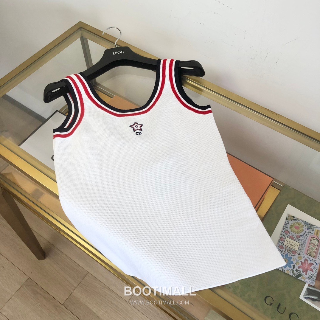 디올 2026SS 디올바이브 테크니컬니트 CD자수 슬림핏 탱크탑 Dior 2026 SS Dior Vibe Technical Knit CD Embroidered Slim Tank Top 17