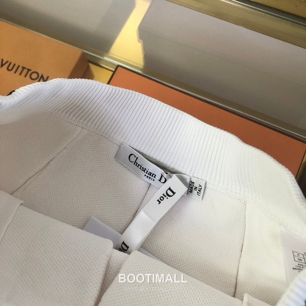 디올 2026SS 디올바이브 테크니컬니트 CD자수 슬림핏 탱크탑 Dior 2026 SS Dior Vibe Technical Knit CD Embroidered Slim Tank Top 25