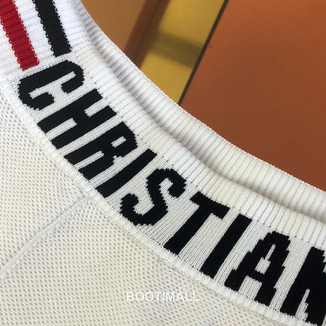 디올 2026SS 디올바이브 테크니컬니트 CD자수 슬림핏 탱크탑 Dior 2026 SS Dior Vibe Technical Knit CD Embroidered Slim Tank Top 29