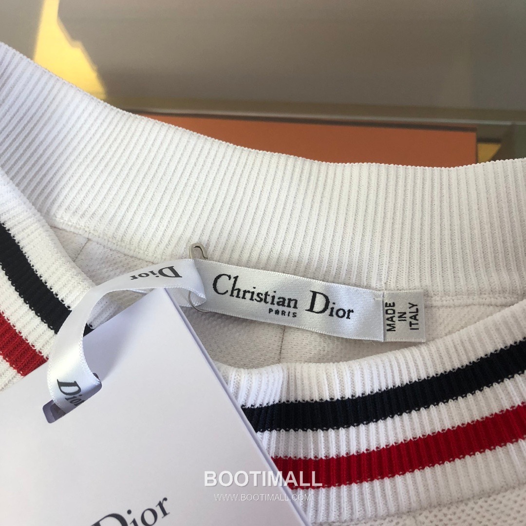 디올 2026SS 디올바이브 테크니컬니트 CD자수 슬림핏 탱크탑 Dior 2026 SS Dior Vibe Technical Knit CD Embroidered Slim Tank Top 32