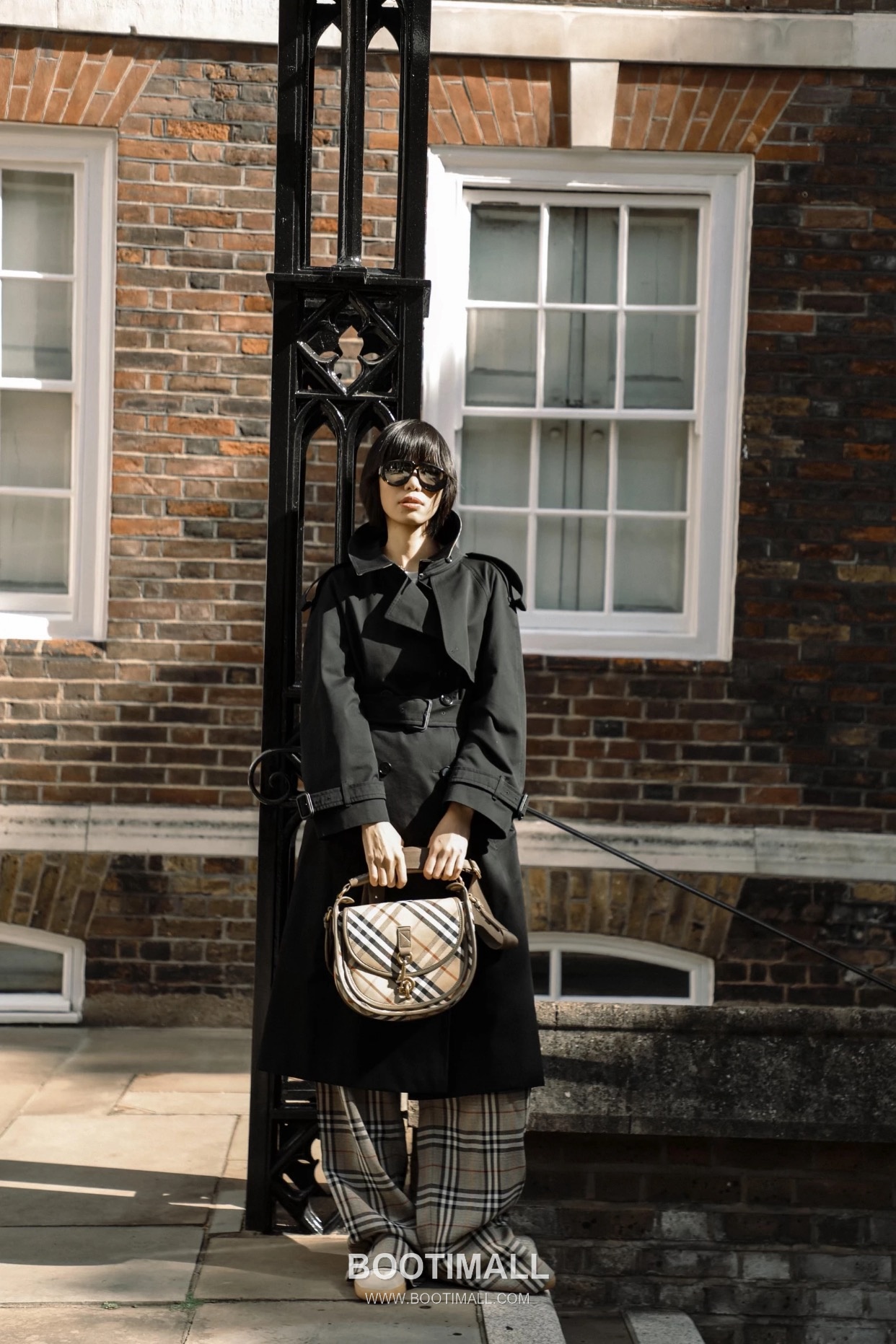 버버리 2026SS 개버딘 체크안감 벨티드 롱 트렌치코트 Burberry 2026 SS Gabardine Check Lining Belted Long Trench Coat 6