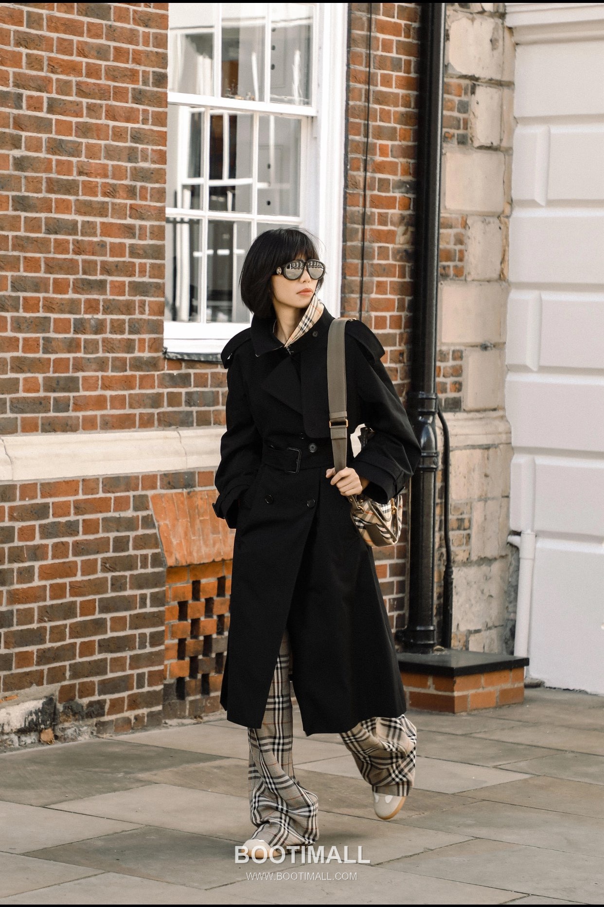 버버리 2026SS 개버딘 체크안감 벨티드 롱 트렌치코트 Burberry 2026 SS Gabardine Check Lining Belted Long Trench Coat 9