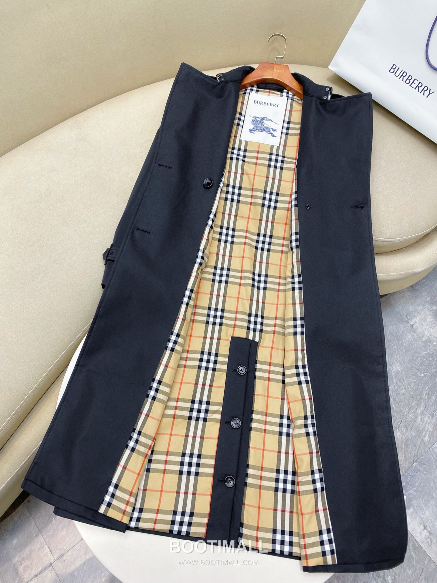 버버리 2026SS 개버딘 체크안감 벨티드 롱 트렌치코트 Burberry 2026 SS Gabardine Check Lining Belted Long Trench Coat 19