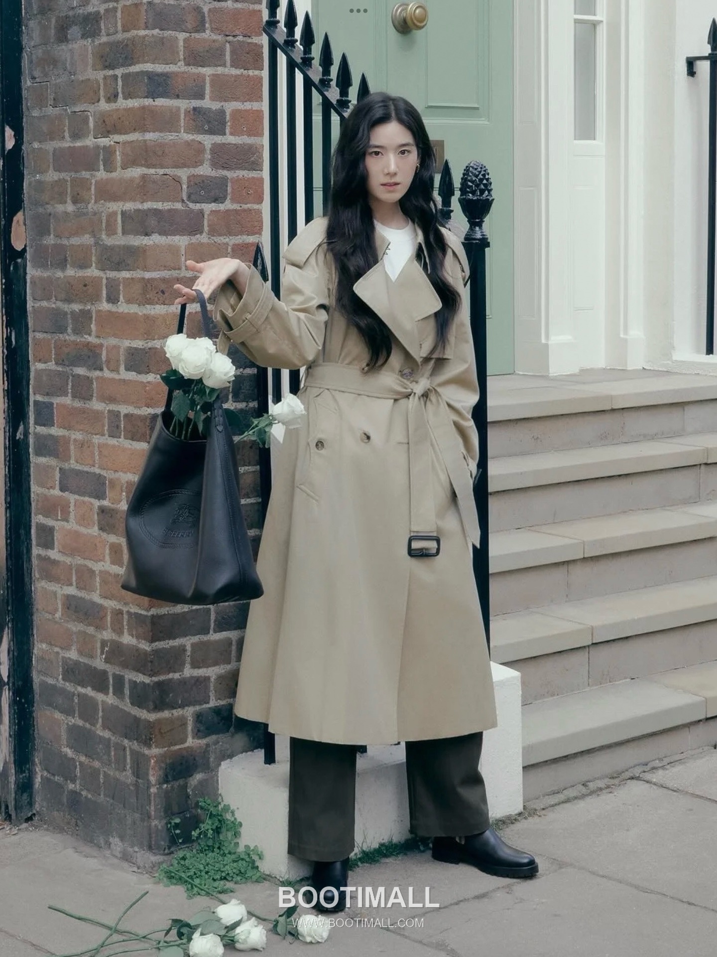 버버리 2026SS 개버딘 체크안감 벨티드 롱 트렌치코트 Burberry 2026 SS Gabardine Check Lining Belted Long Trench Coat 2