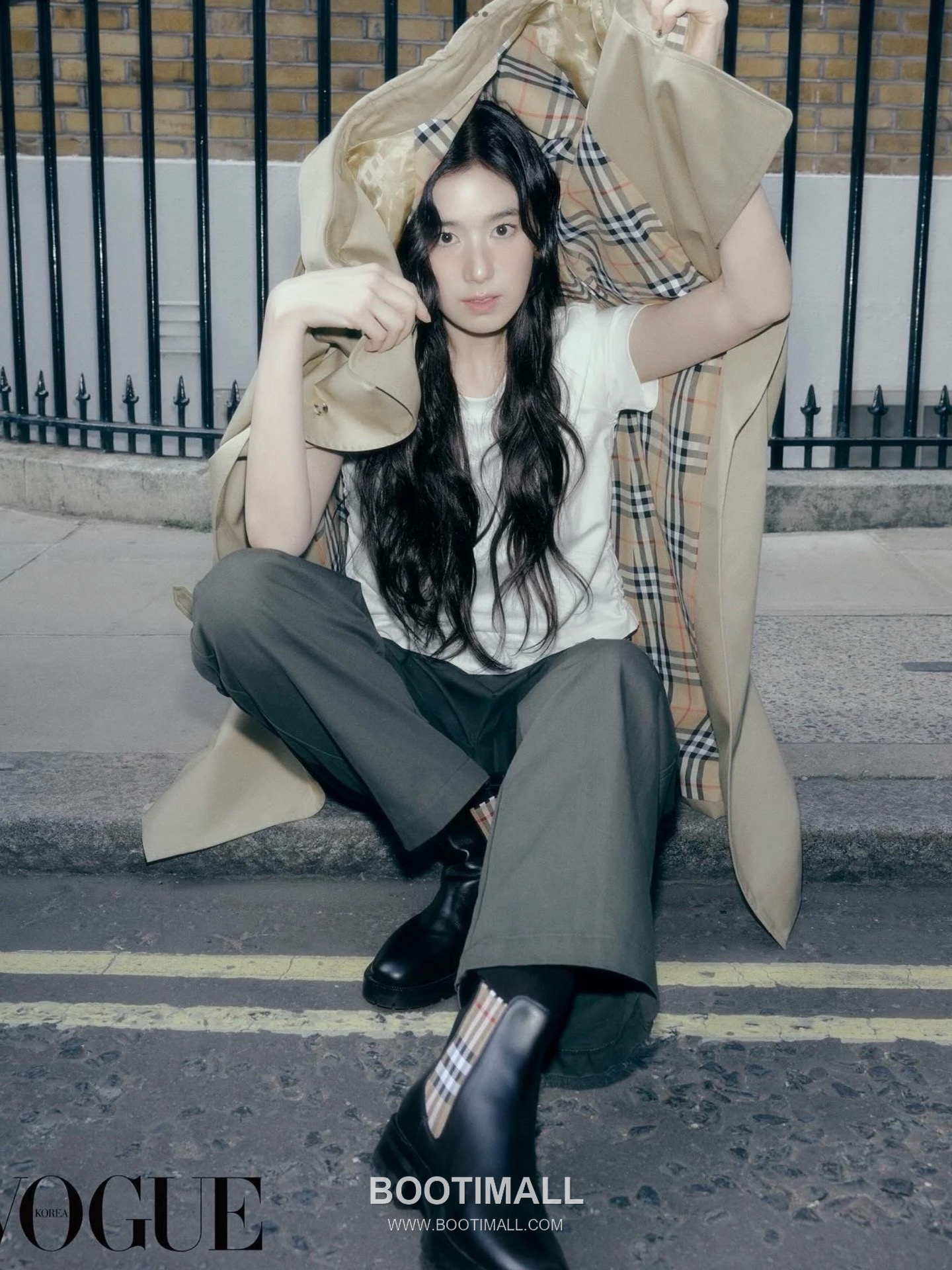 버버리 2026SS 개버딘 체크안감 벨티드 롱 트렌치코트 Burberry 2026 SS Gabardine Check Lining Belted Long Trench Coat 4