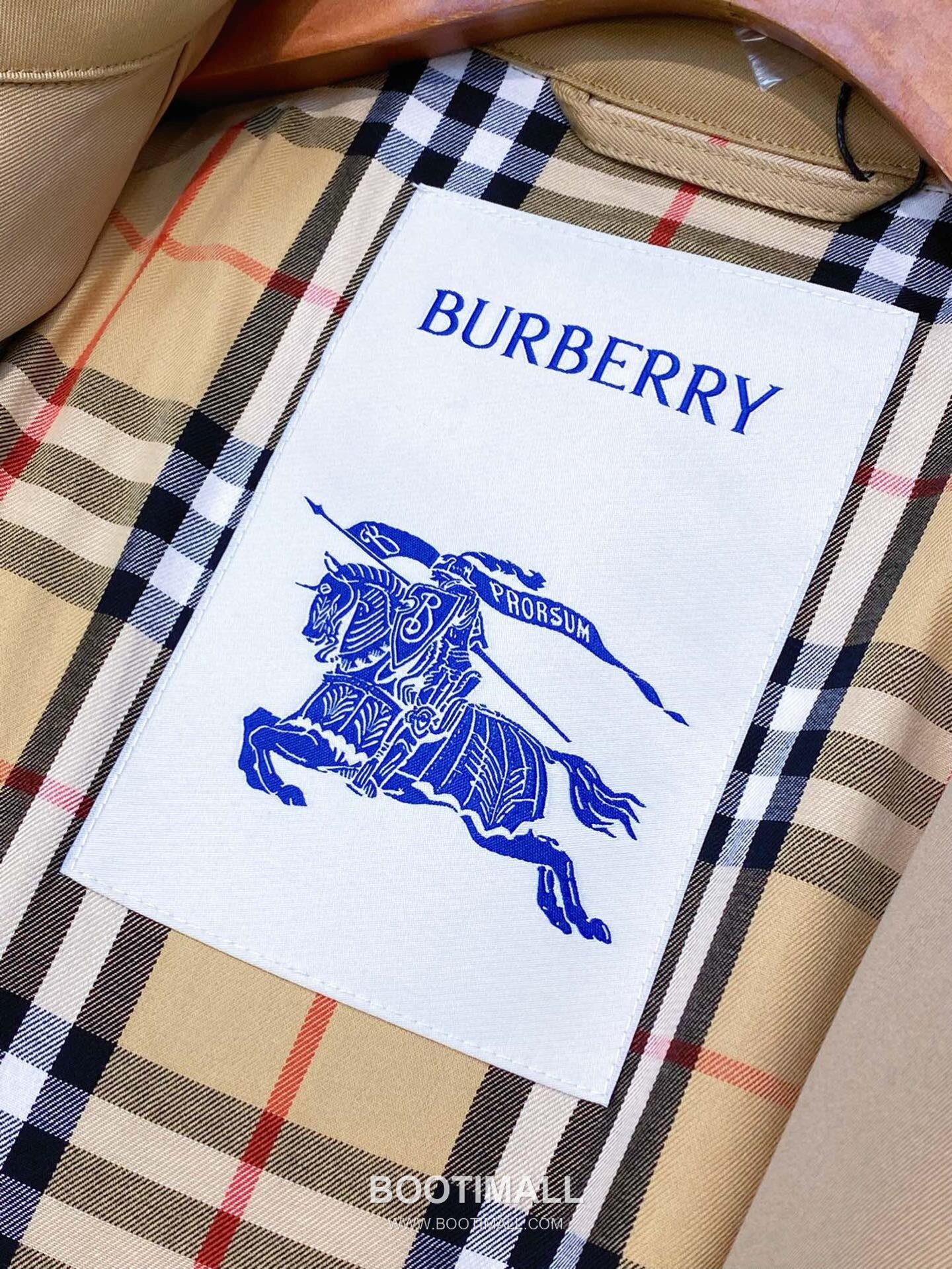 버버리 2026SS 개버딘 체크안감 벨티드 롱 트렌치코트 Burberry 2026 SS Gabardine Check Lining Belted Long Trench Coat 11