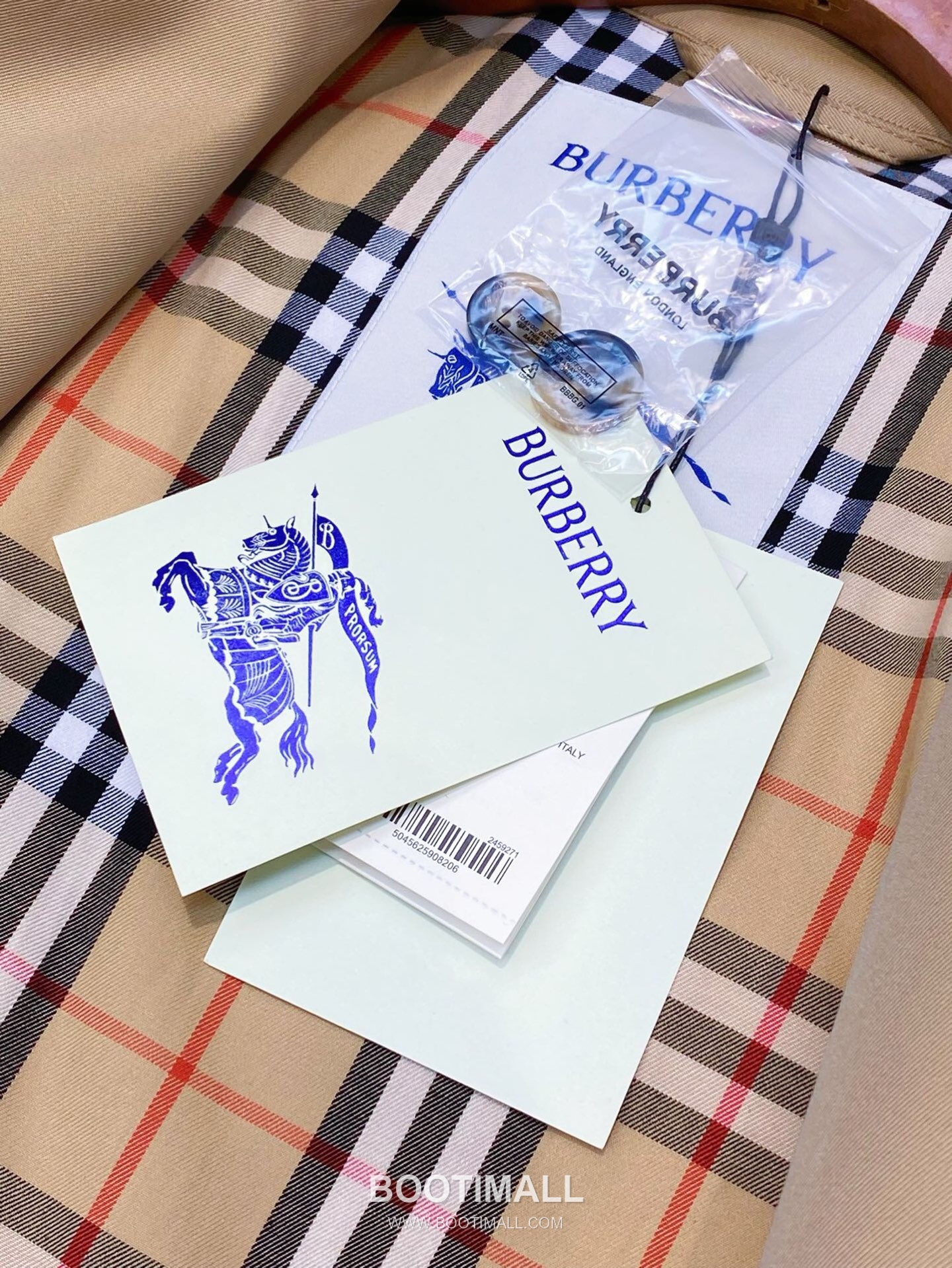 버버리 2026SS 개버딘 체크안감 벨티드 롱 트렌치코트 Burberry 2026 SS Gabardine Check Lining Belted Long Trench Coat 12