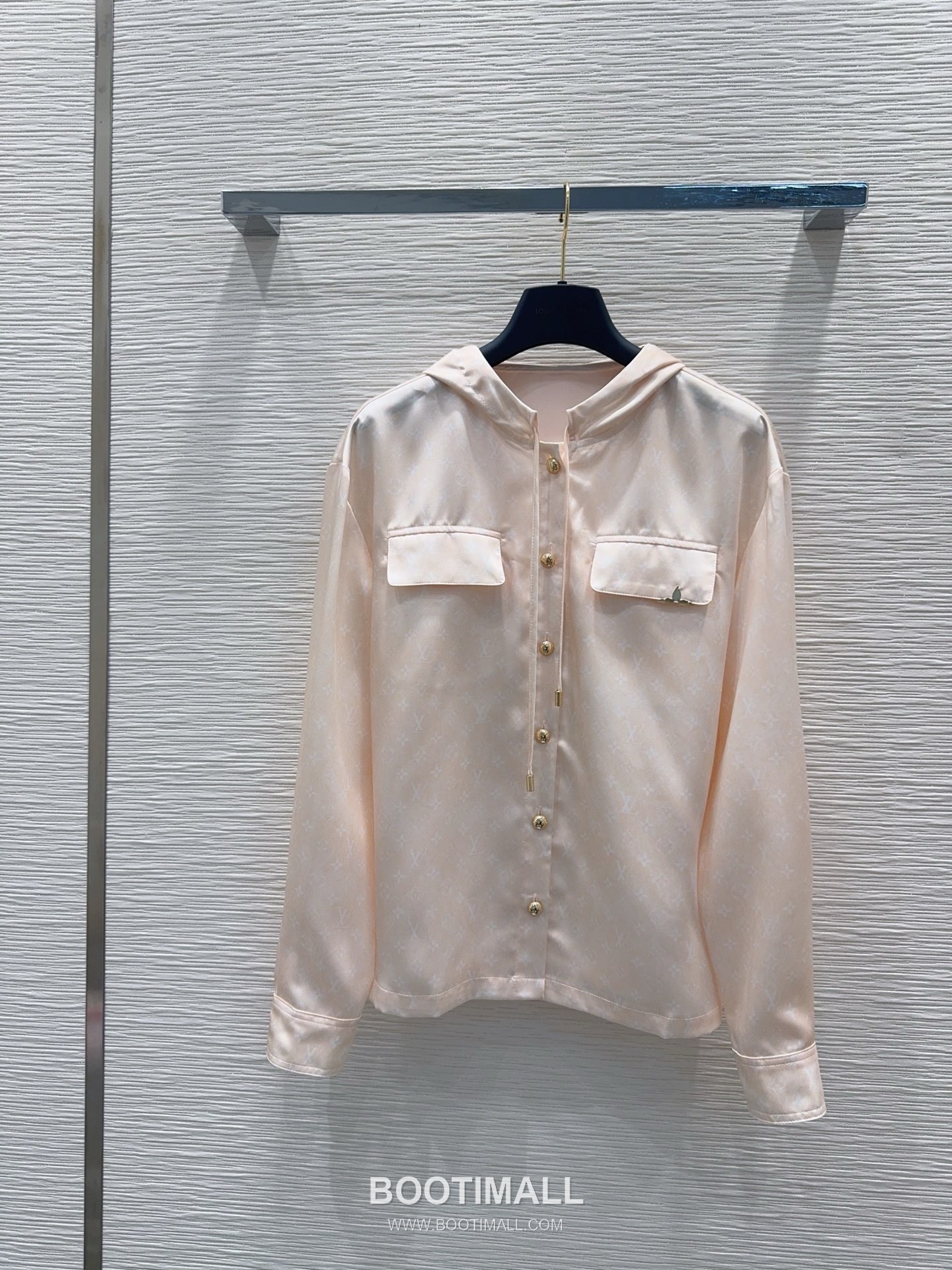 루이비통 2026SS 모노그램 자카드 후드 스냅탑 조거팬츠 세트 Louis Vuitton 2026 SS Monogram Jacquard Hooded Snap Top Jogger Pants Set 11