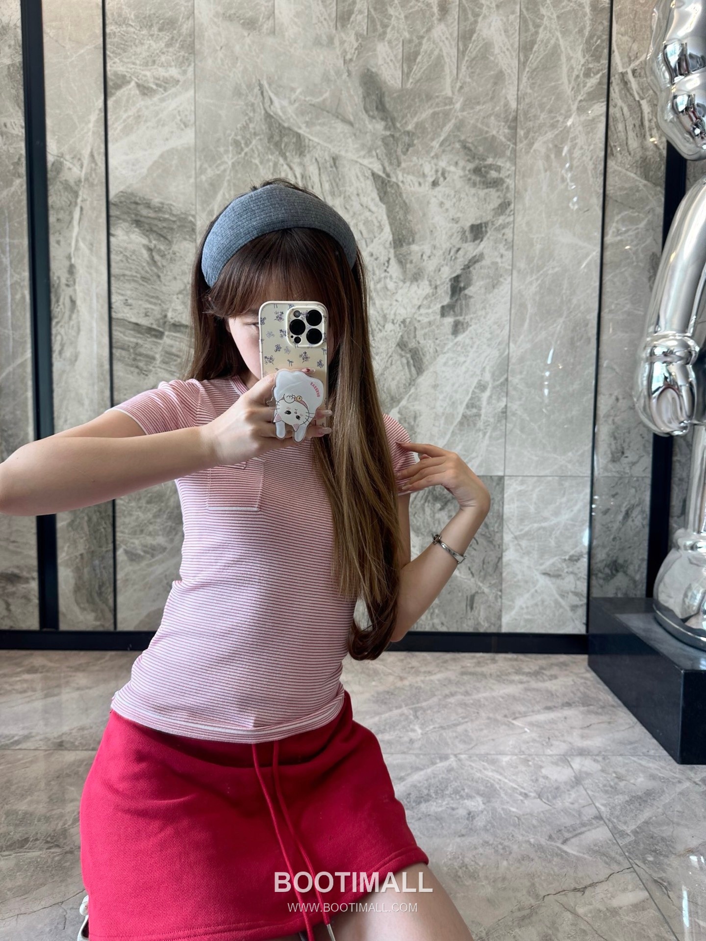 프라다 2026SS 스트라이프 로고자수 슬림핏 반팔 니트 Prada 2026 SS Stripe Logo Embroidered Slim Fit Short Sleeve Knit 2