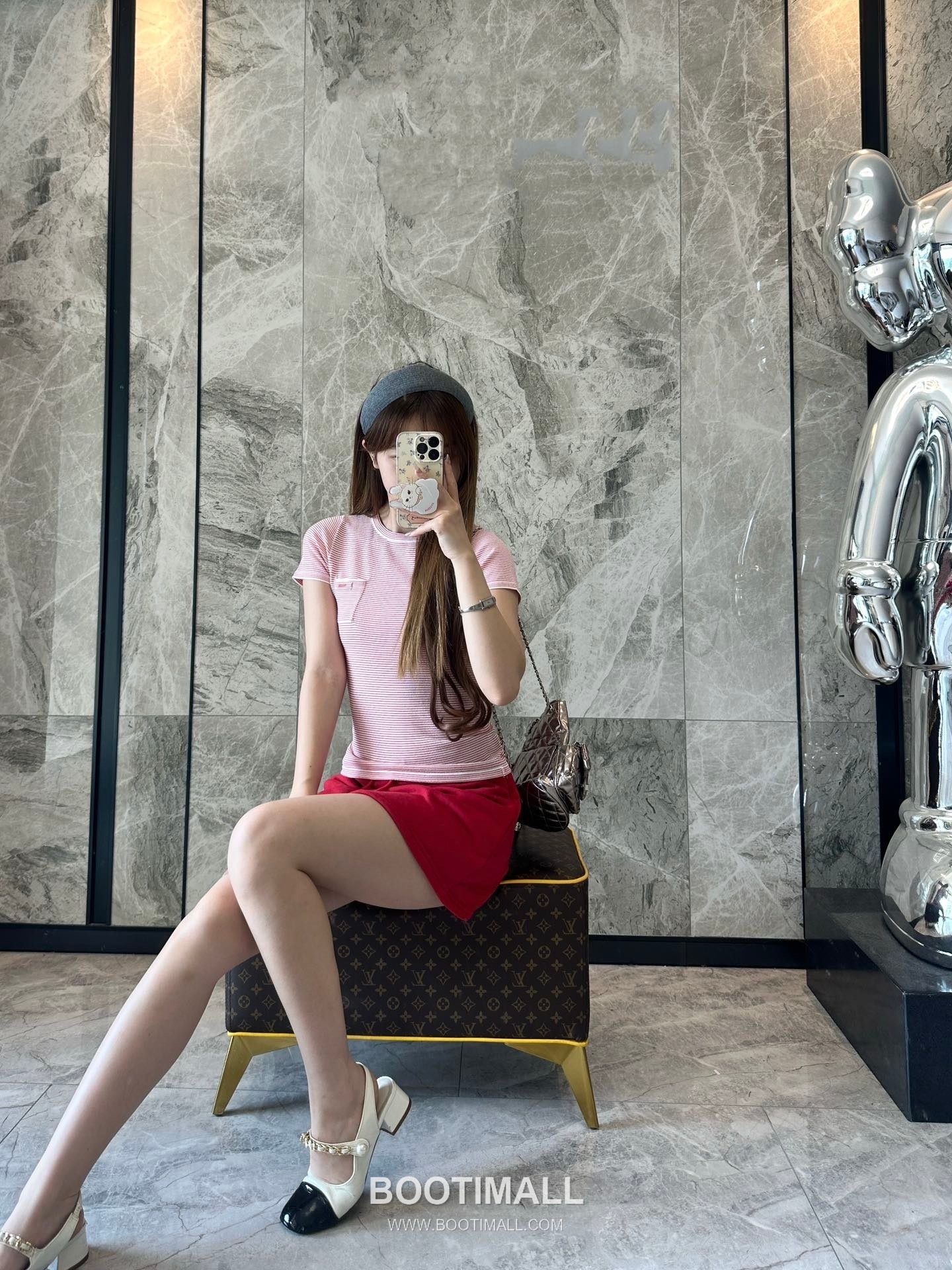 프라다 2026SS 스트라이프 로고자수 슬림핏 반팔 니트 Prada 2026 SS Stripe Logo Embroidered Slim Fit Short Sleeve Knit 3