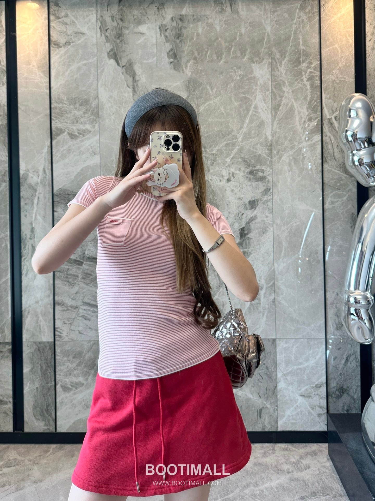 프라다 2026SS 스트라이프 로고자수 슬림핏 반팔 니트 Prada 2026 SS Stripe Logo Embroidered Slim Fit Short Sleeve Knit 4