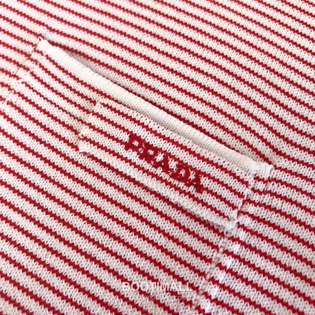 프라다 2026SS 스트라이프 로고자수 슬림핏 반팔 니트 Prada 2026 SS Stripe Logo Embroidered Slim Fit Short Sleeve Knit 14