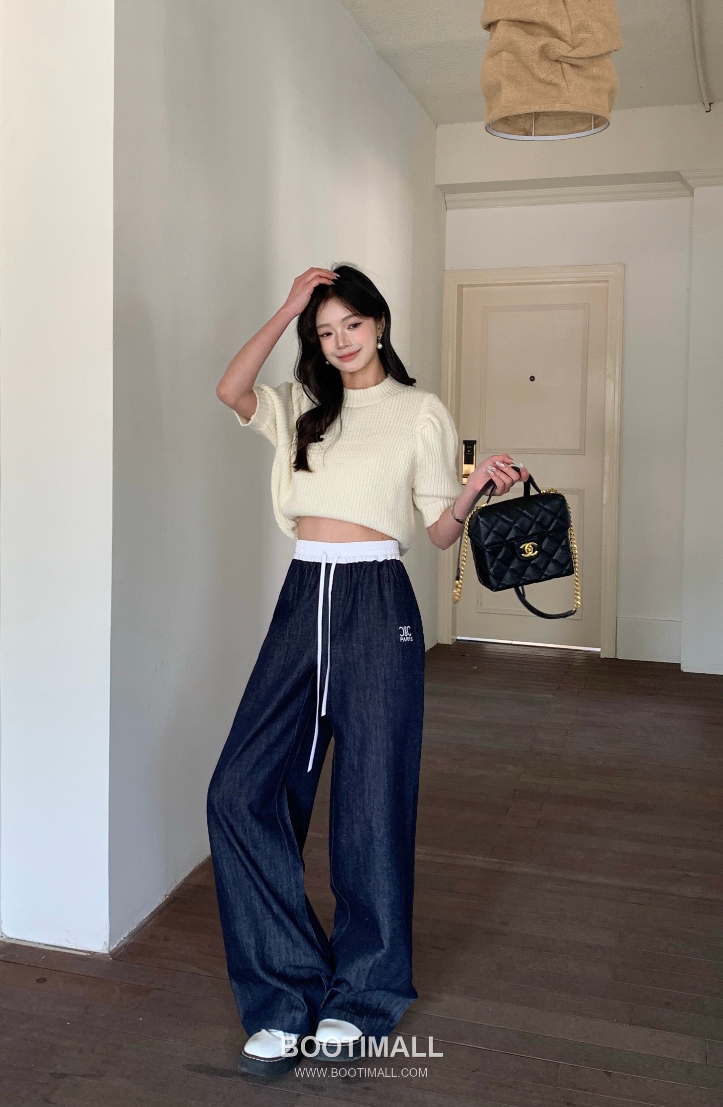 구찌 2026SS 코튼 화이트 데님 밴딩 로고자수 루즈핏 롱팬츠 Gucci 2026 SS Cotton White Denim Elastic Waist Logo Embroidered Loose Fit Long Pants 2