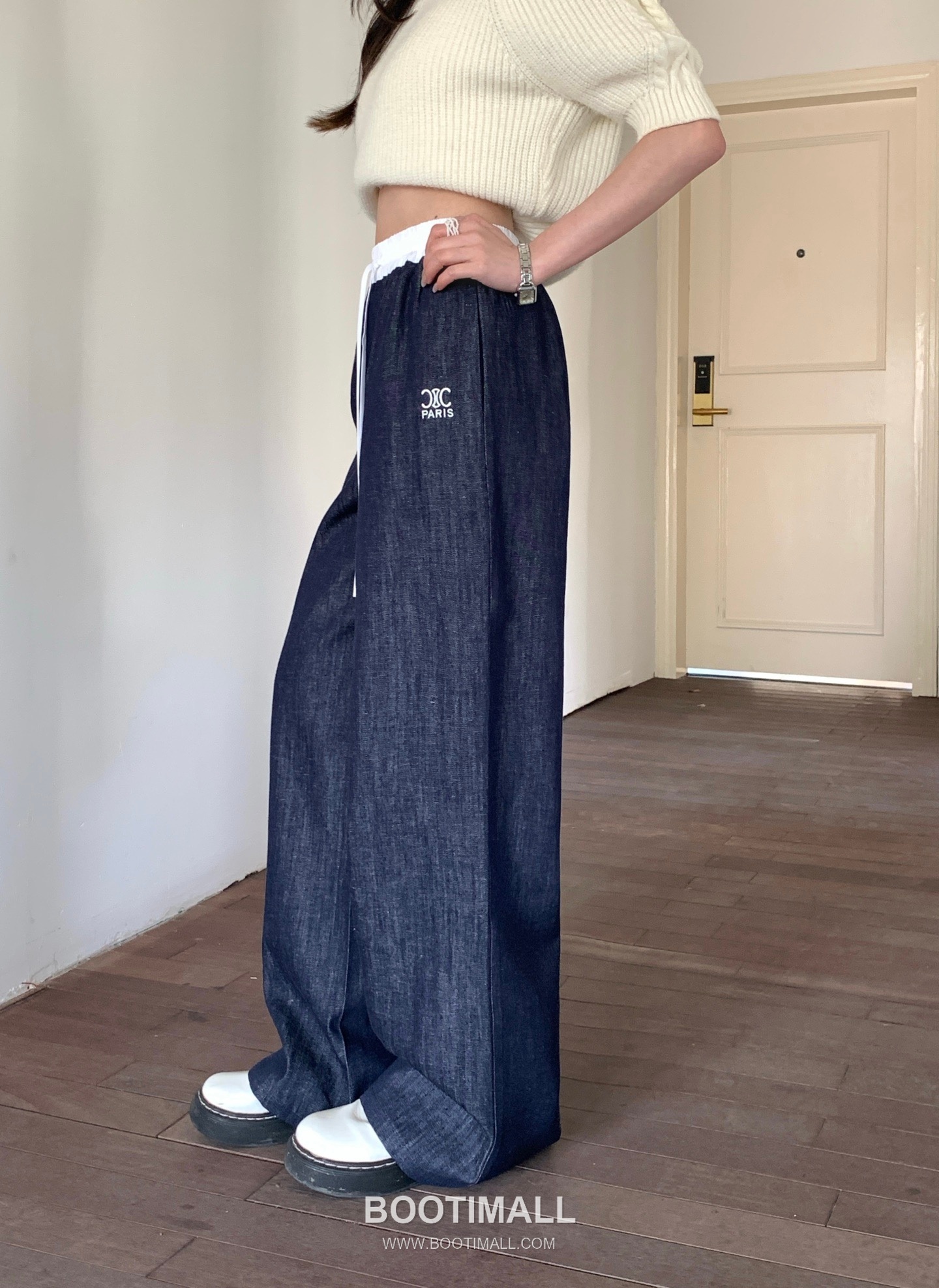 구찌 2026SS 코튼 화이트 데님 밴딩 로고자수 루즈핏 롱팬츠 Gucci 2026 SS Cotton White Denim Elastic Waist Logo Embroidered Loose Fit Long Pants 8